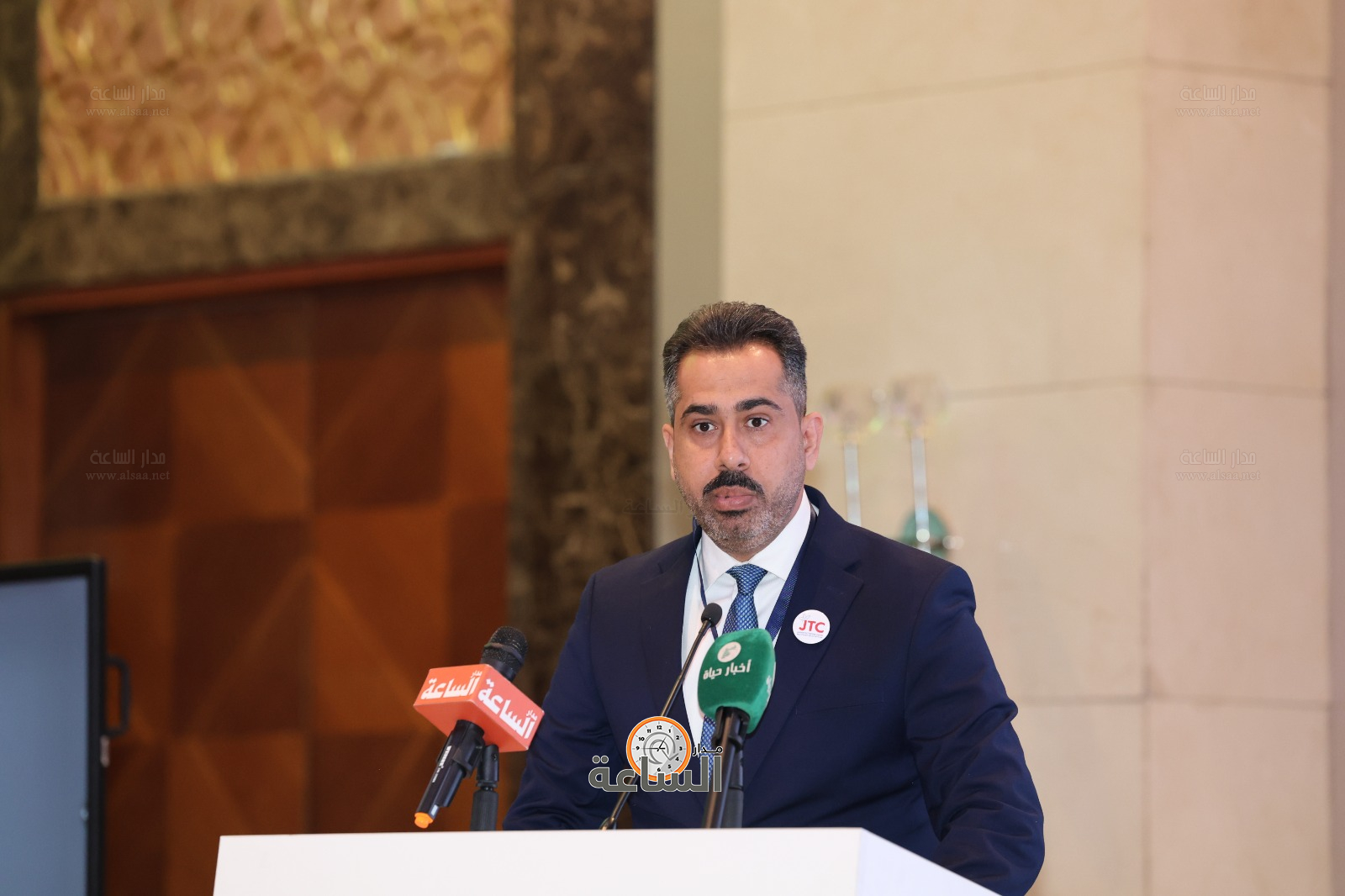 Madar Al-Saa Images 0.45448641513613197