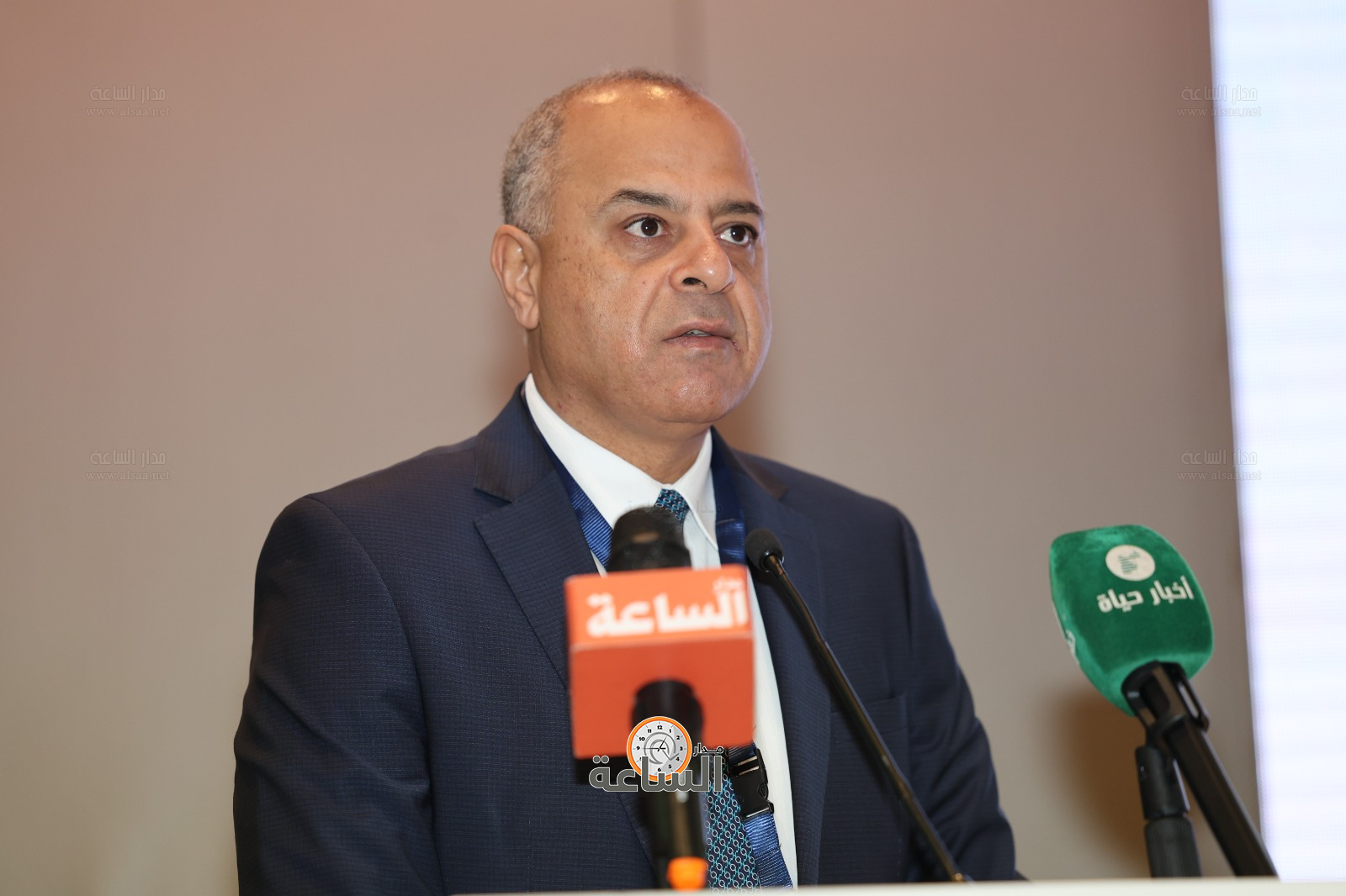 Madar Al-Saa Images 0.09220676772437164