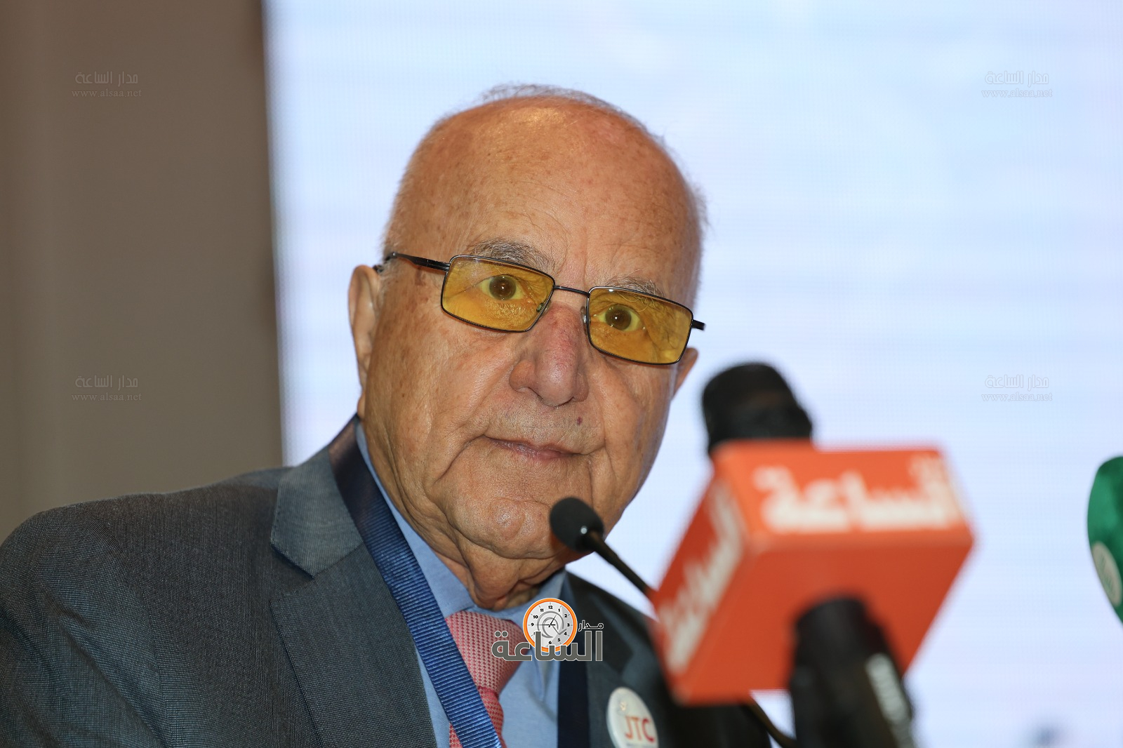 Madar Al-Saa Images 0.8470760378377243