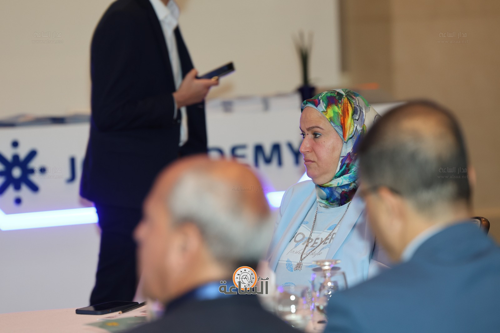 Madar Al-Saa Images 0.10378407987686189