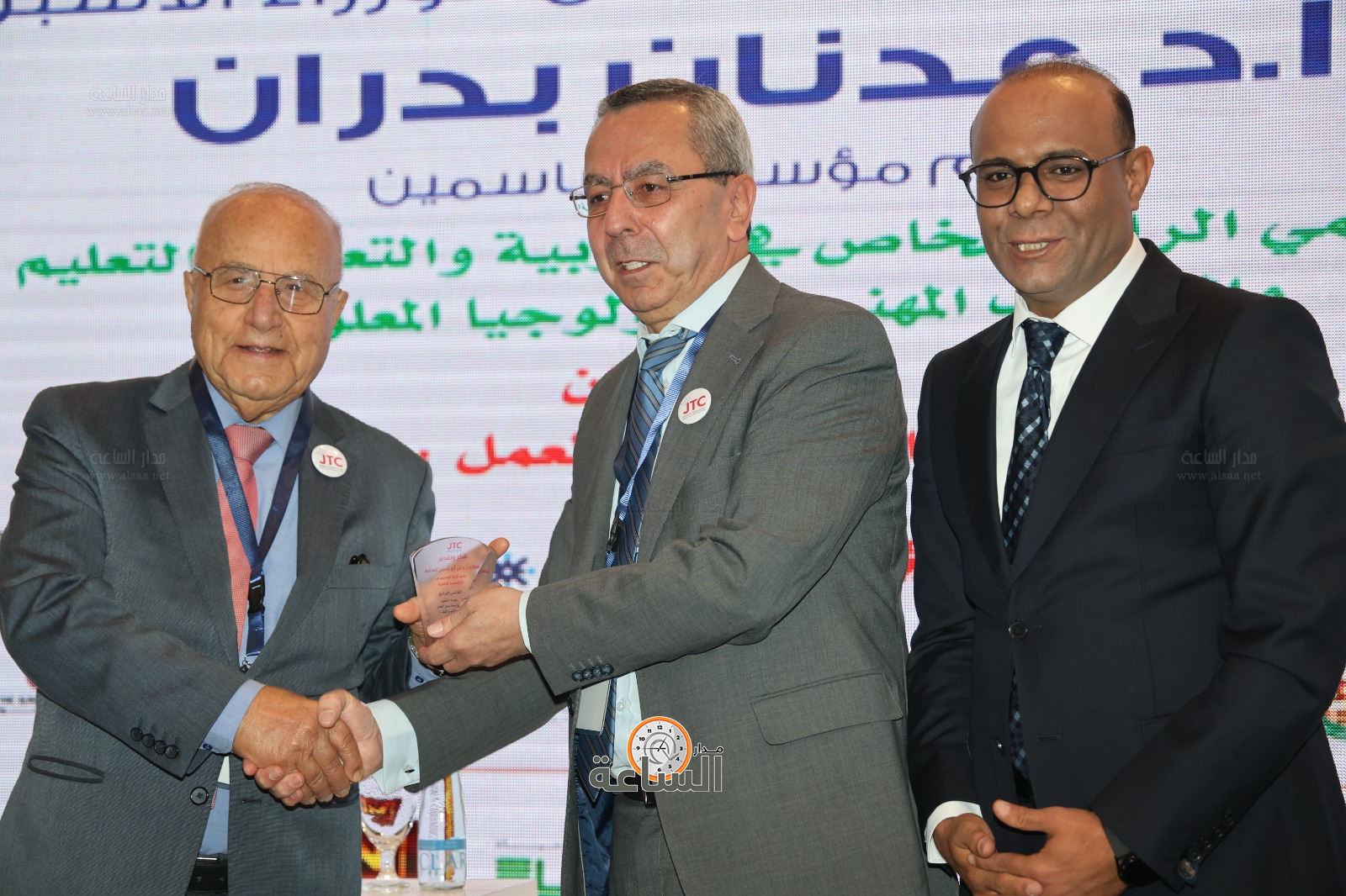 Madar Al-Saa Images 0.747079595008679