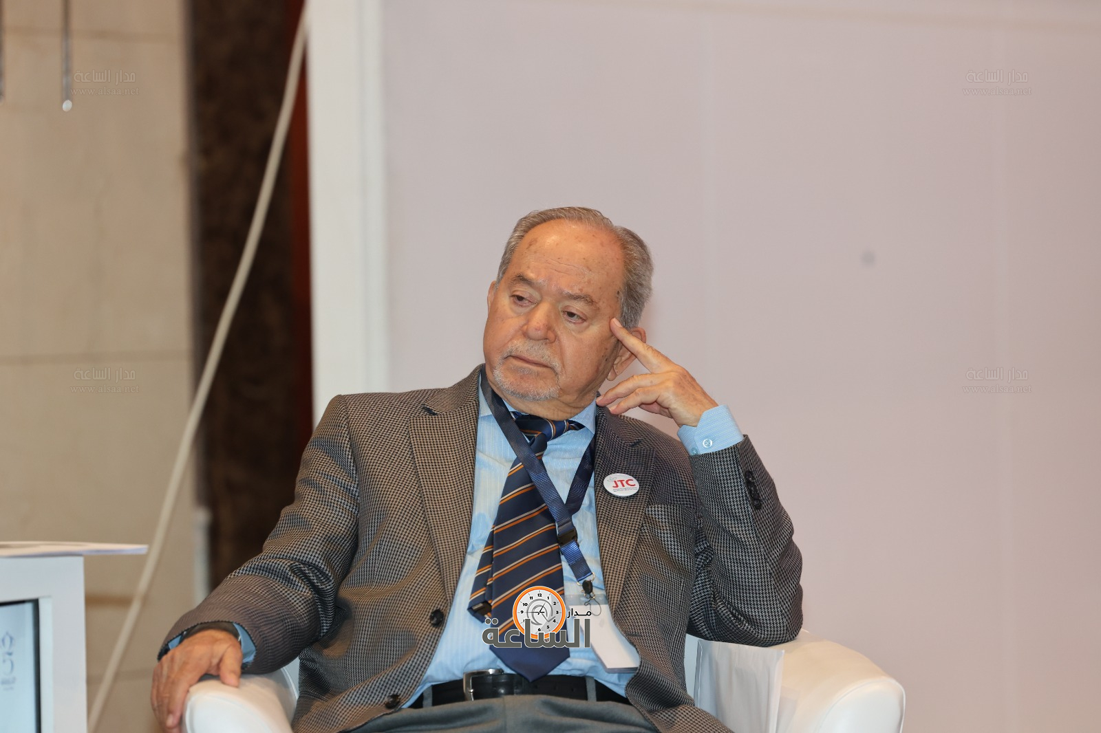 Madar Al-Saa Images 0.3703496054115867