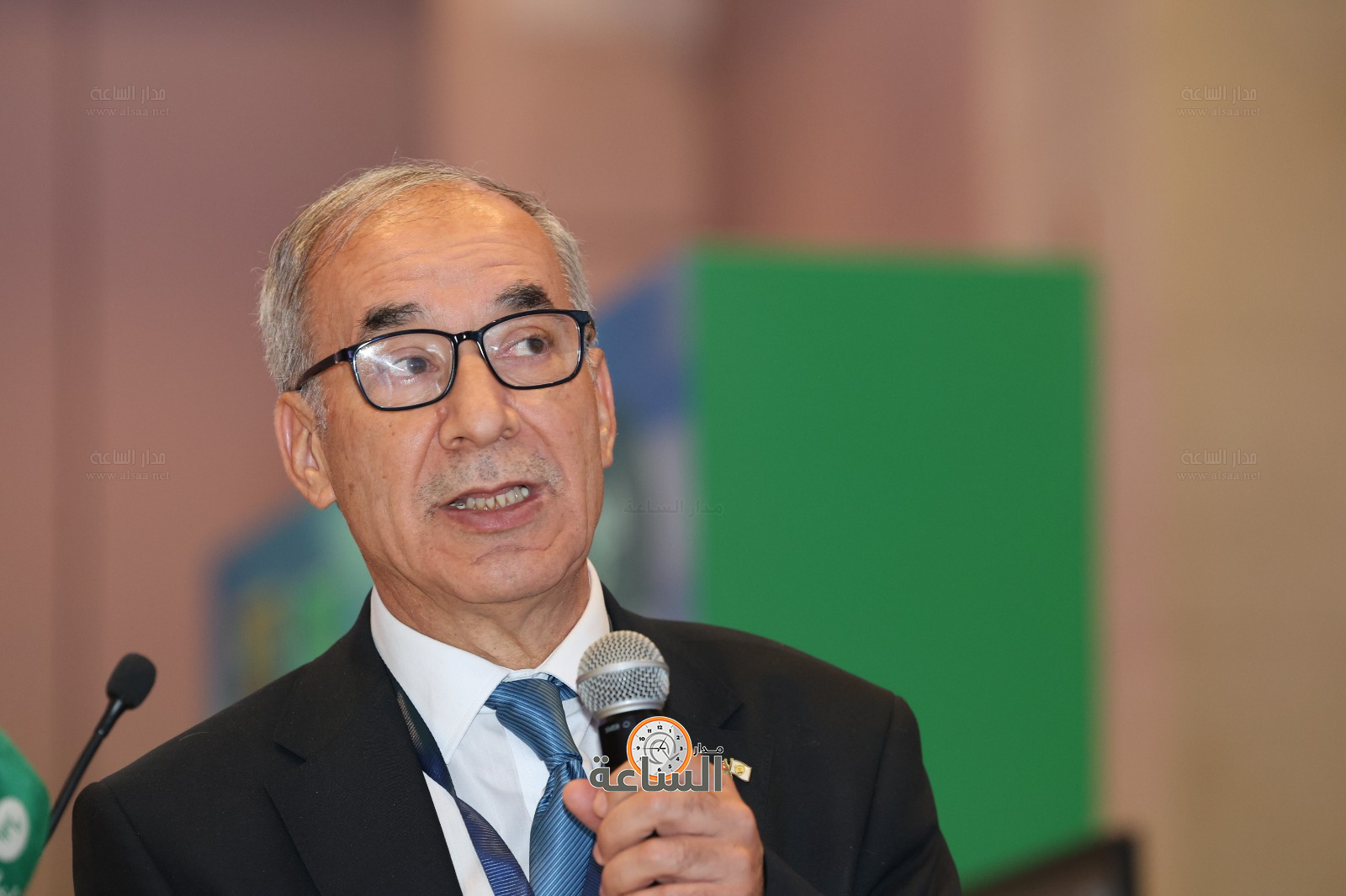 Madar Al-Saa Images 0.11522448179302136