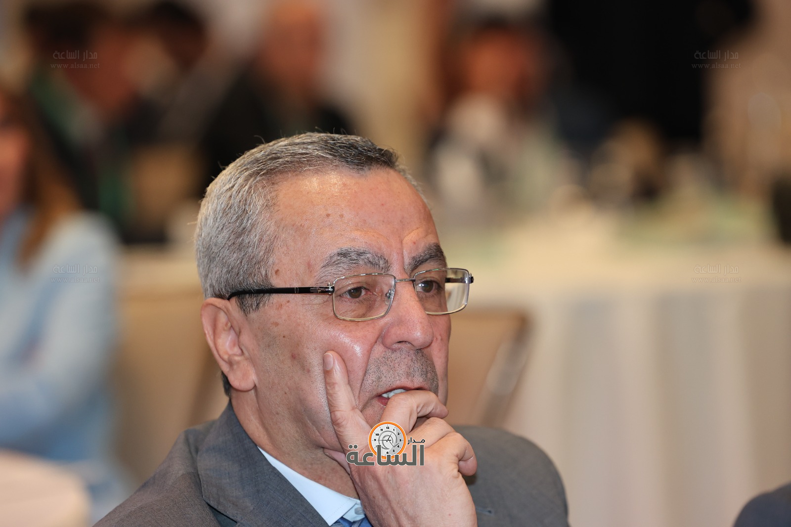 Madar Al-Saa Images 0.7701624468353058