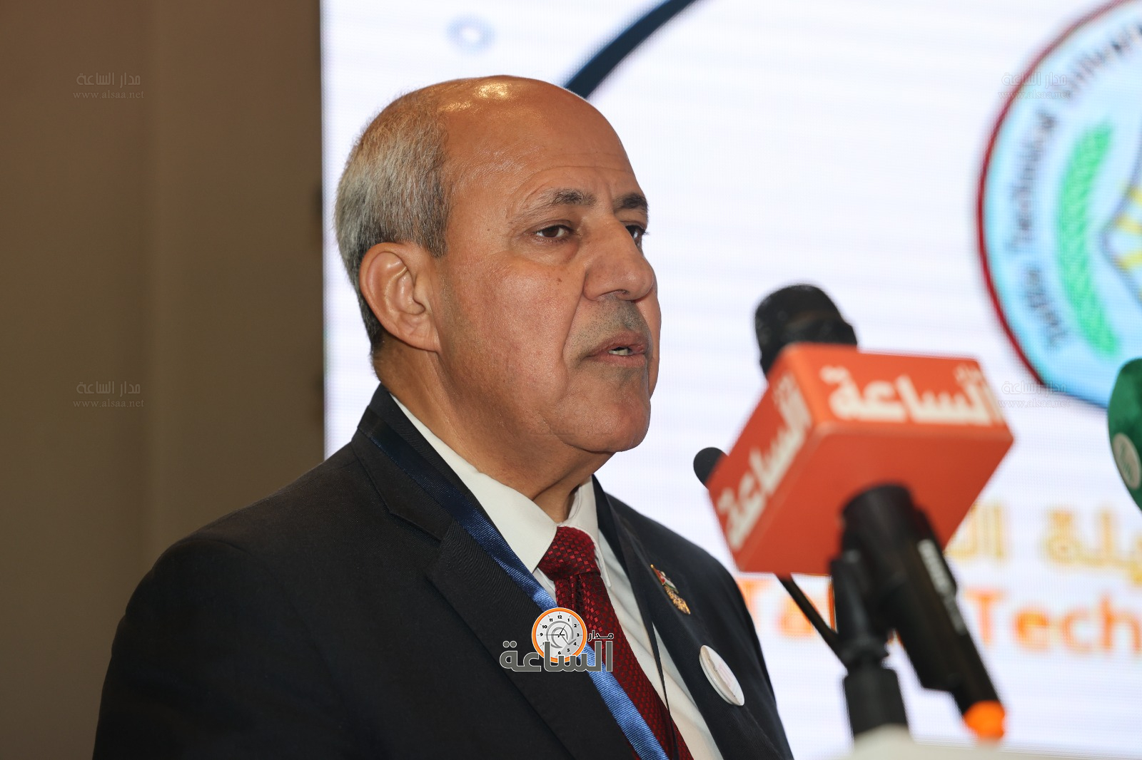 Madar Al-Saa Images 0.4957678703387747