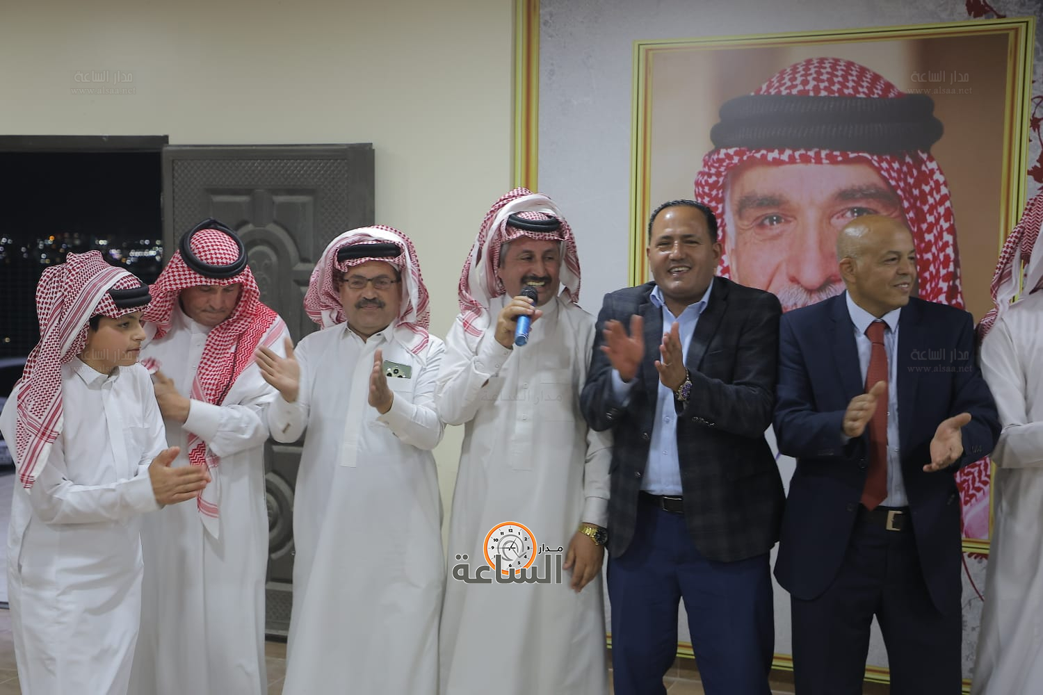 Madar Al-Saa Images 0.1449936419476825