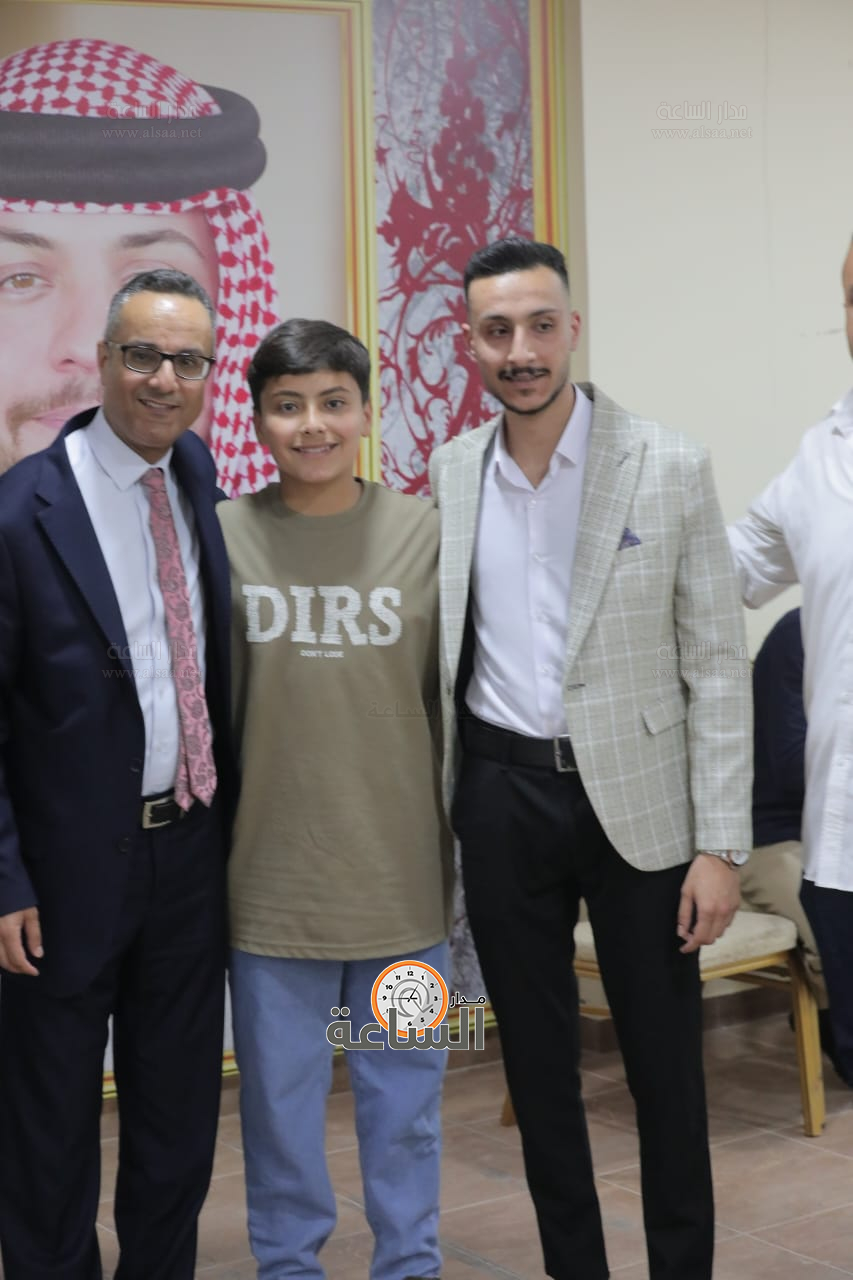 Madar Al-Saa Images 0.9780447652705371