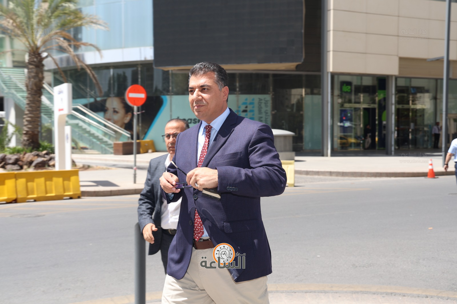 Madar Al-Saa Images 0.44300563943369053