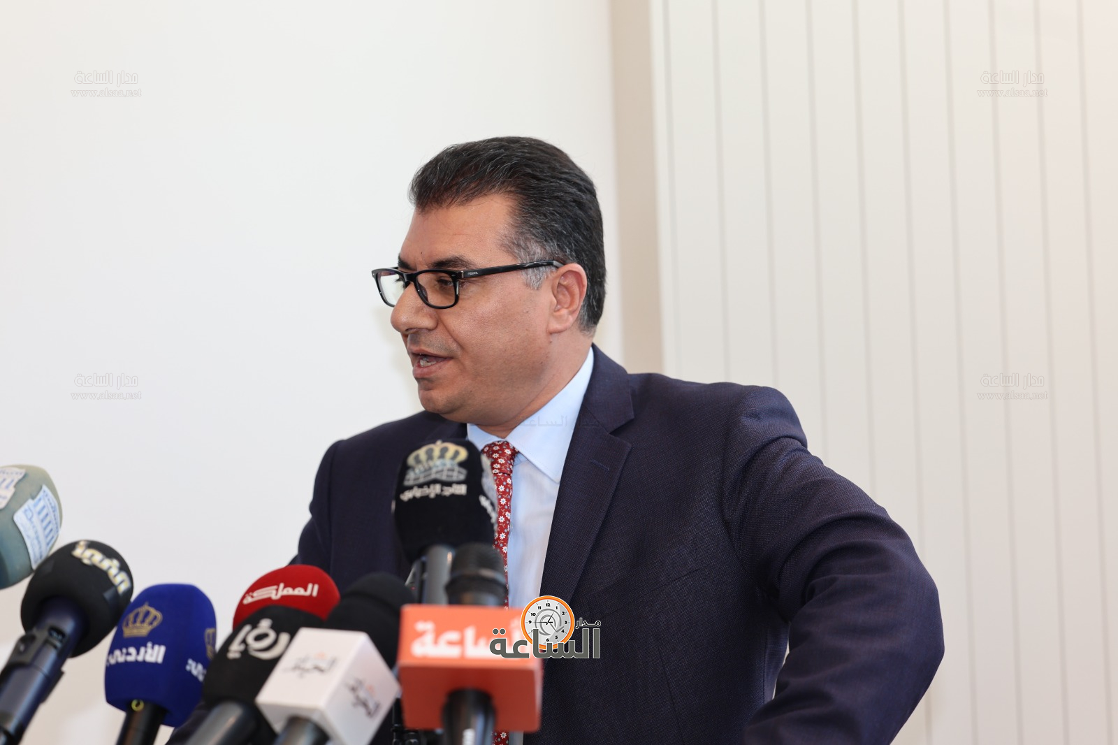 Madar Al-Saa Images 0.1516391232755412