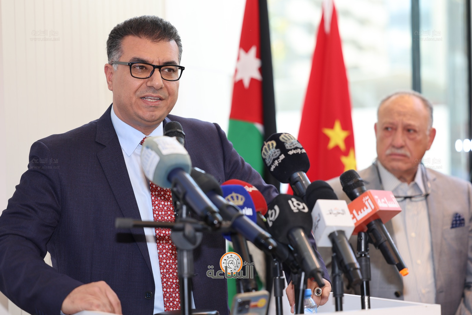 Madar Al-Saa Images 0.818807815105206