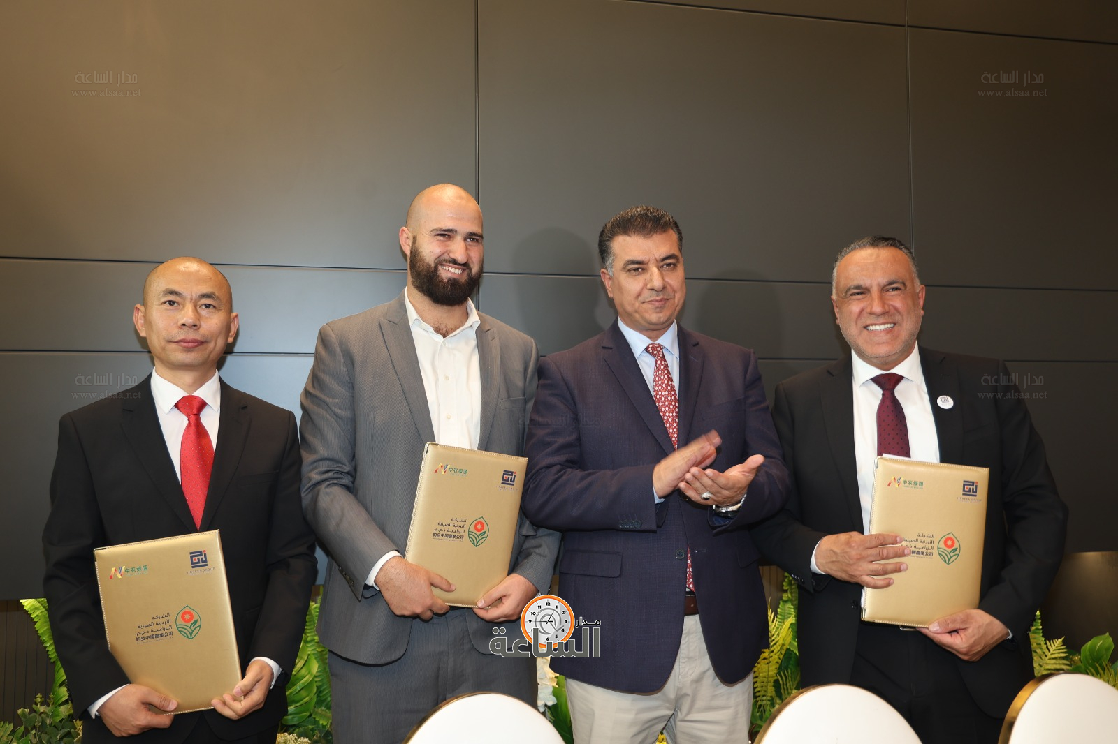 Madar Al-Saa Images 0.12481418935646937