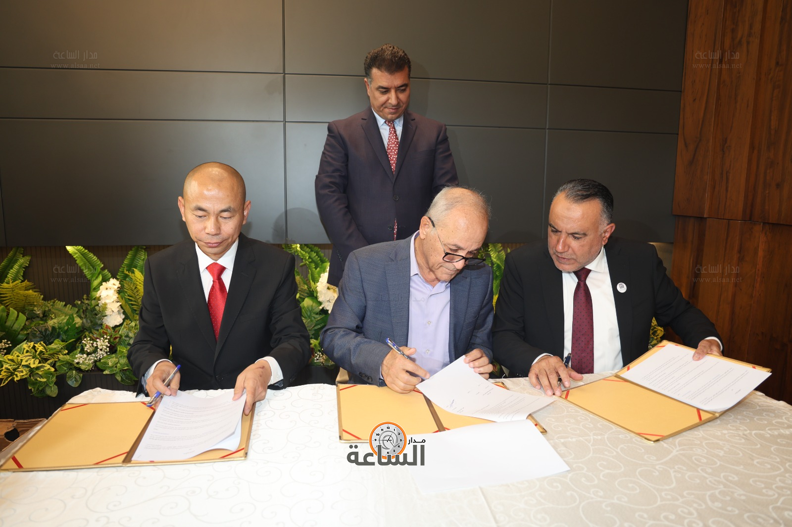 Madar Al-Saa Images 0.2996281819153612