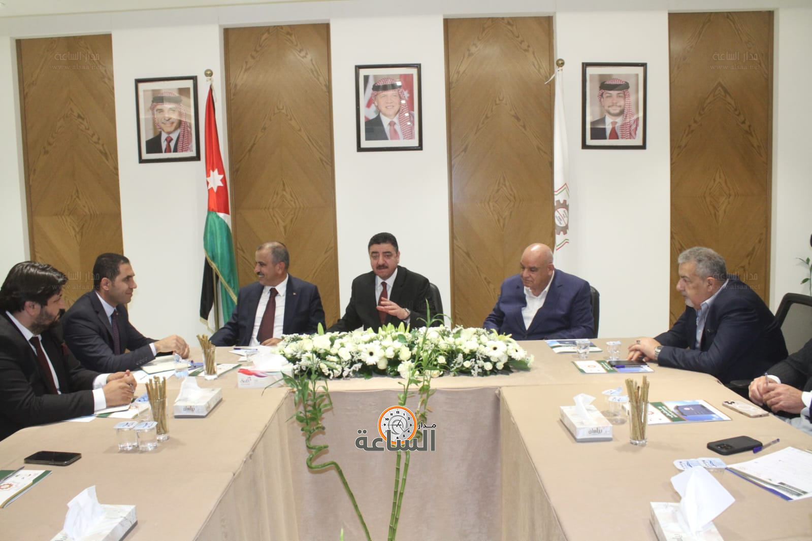 Madar Al-Saa Images 0.6973288559471085