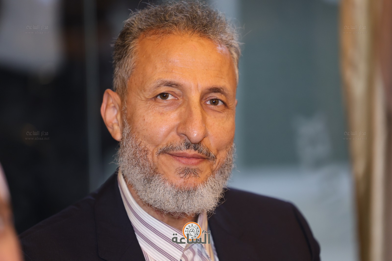 Madar Al-Saa Images 0.8384927308334521