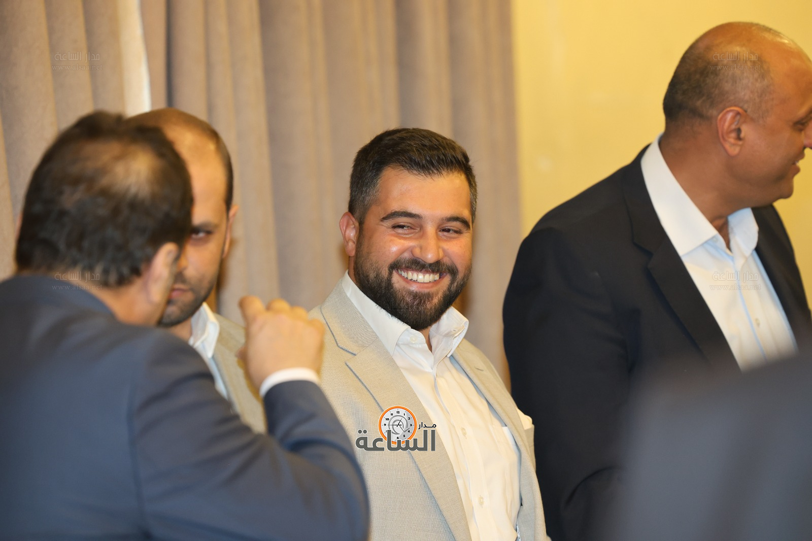 Madar Al-Saa Images 0.4534824934448167