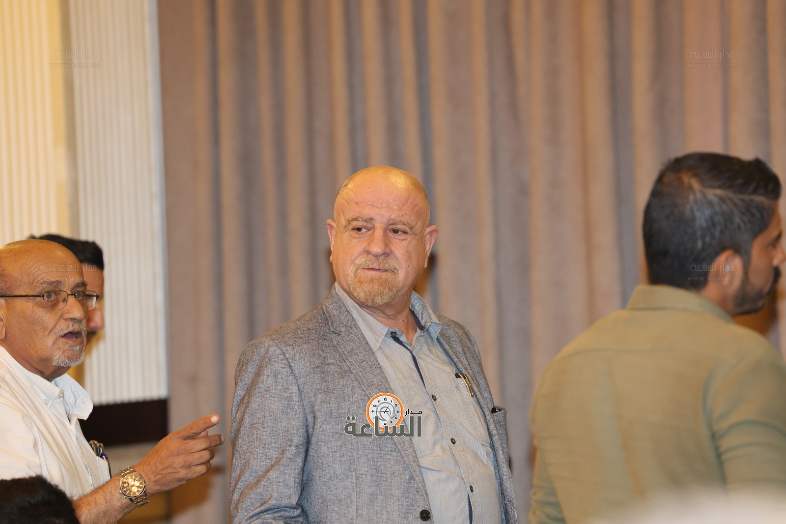 Madar Al-Saa Images 0.5870552560776299