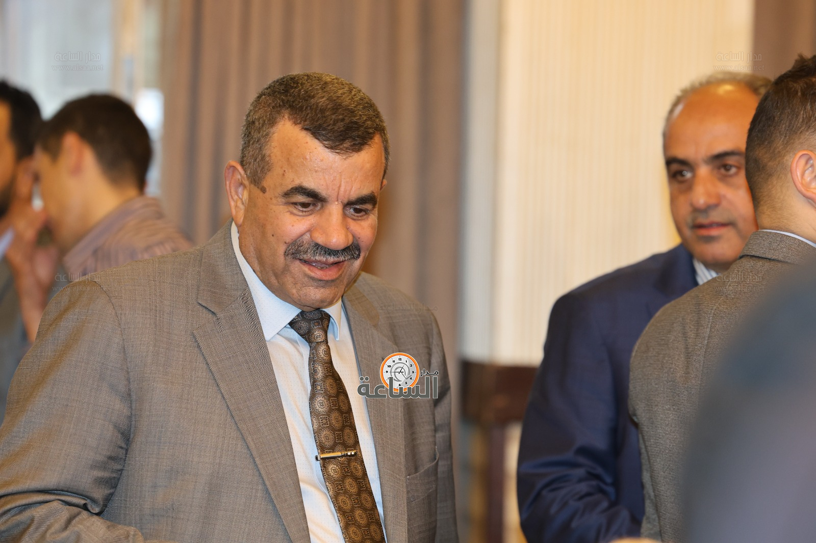 Madar Al-Saa Images 0.3343443799802137