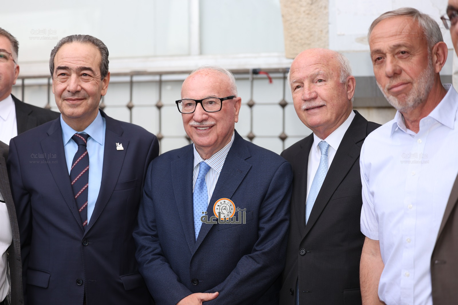 Madar Al-Saa Images 0.737317330926373