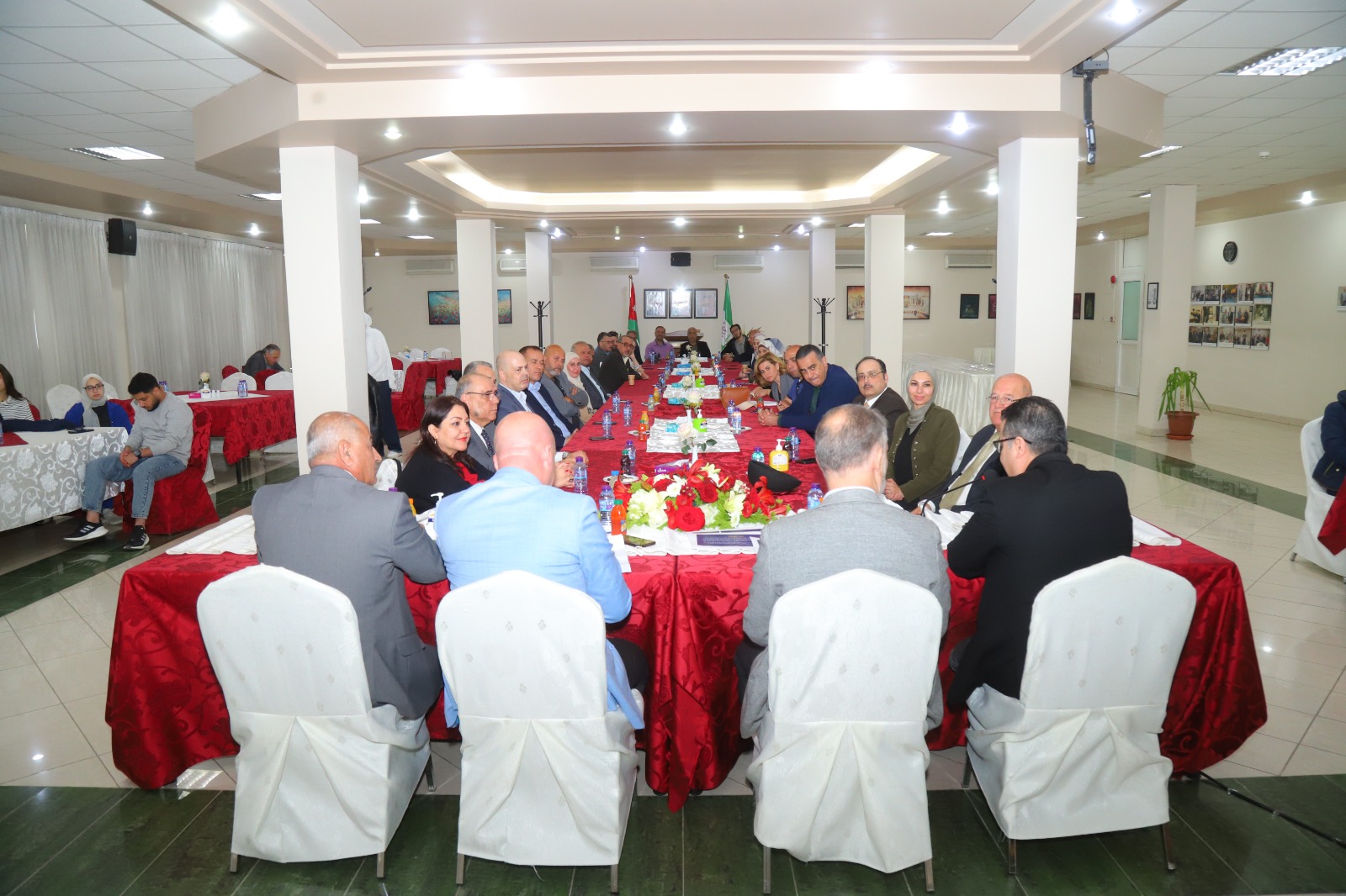 Madar Al-Saa Images 0.4041254924790957