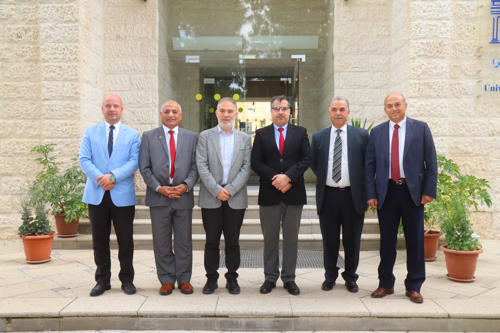 Madar Al-Saa Images 0.4783433022902329