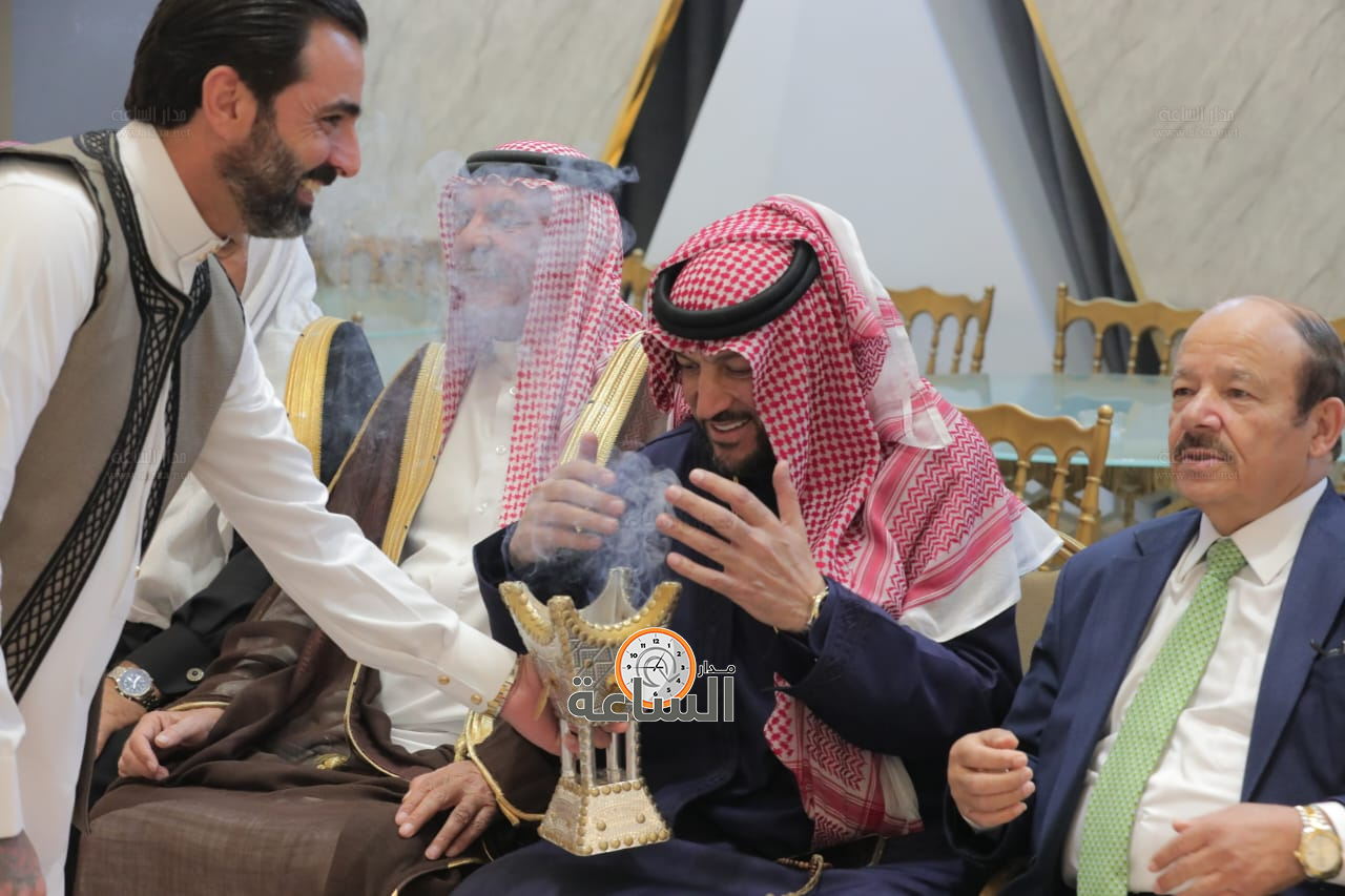 Madar Al-Saa Images 0.57094233161236