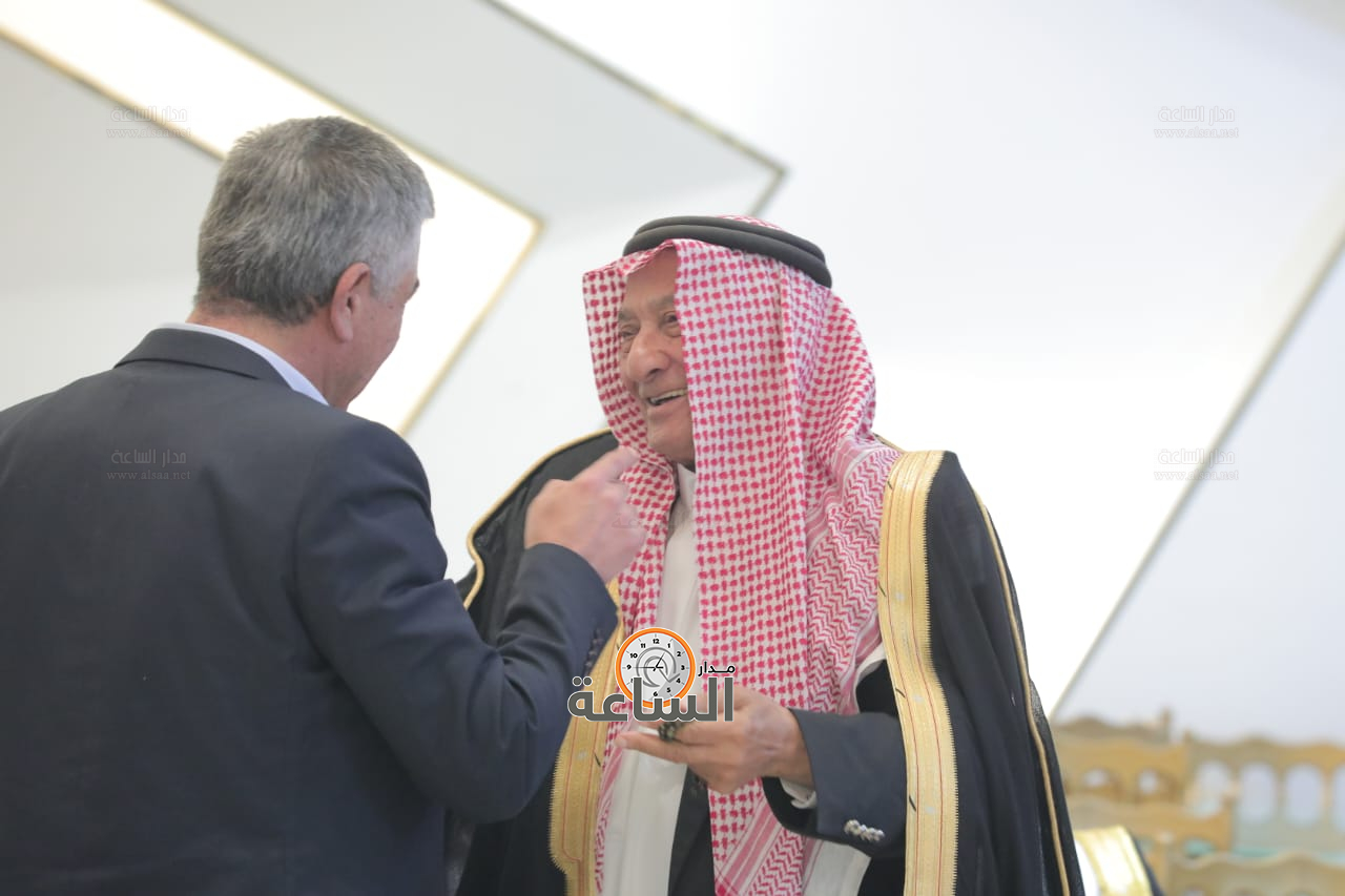 Madar Al-Saa Images 0.887699675606311