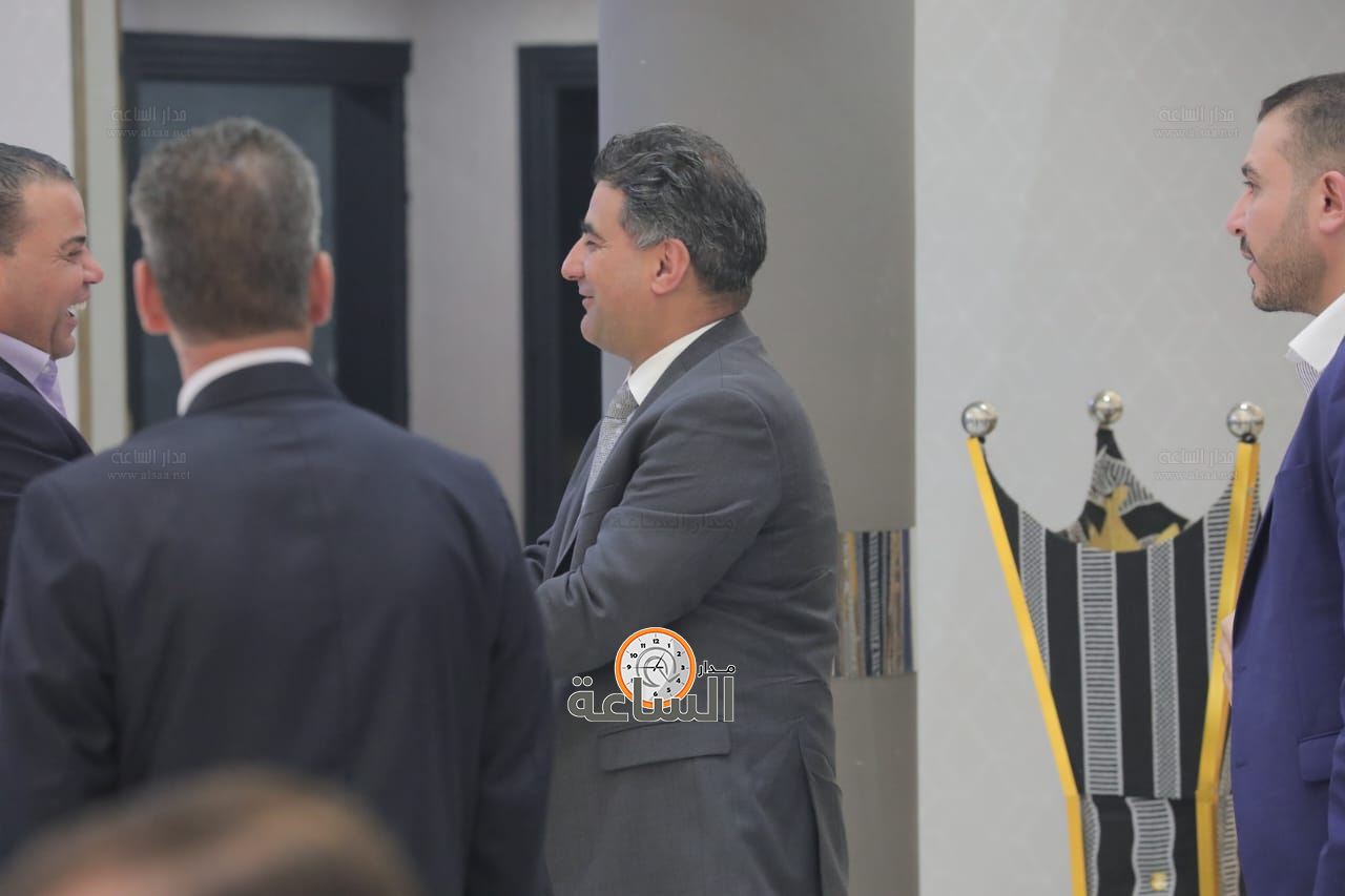 Madar Al-Saa Images 0.2811469216385192