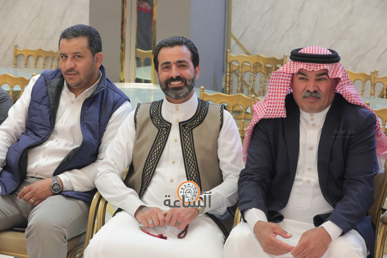 Madar Al-Saa Images 0.455957851622116