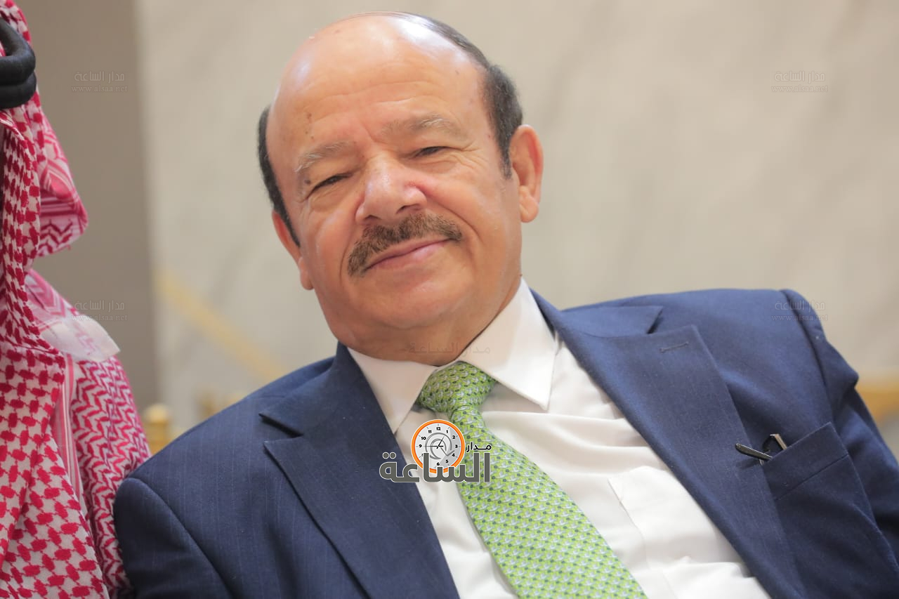 Madar Al-Saa Images 0.11666539245180496