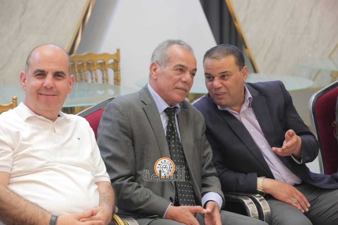 Madar Al-Saa Images 0.6540825863482954