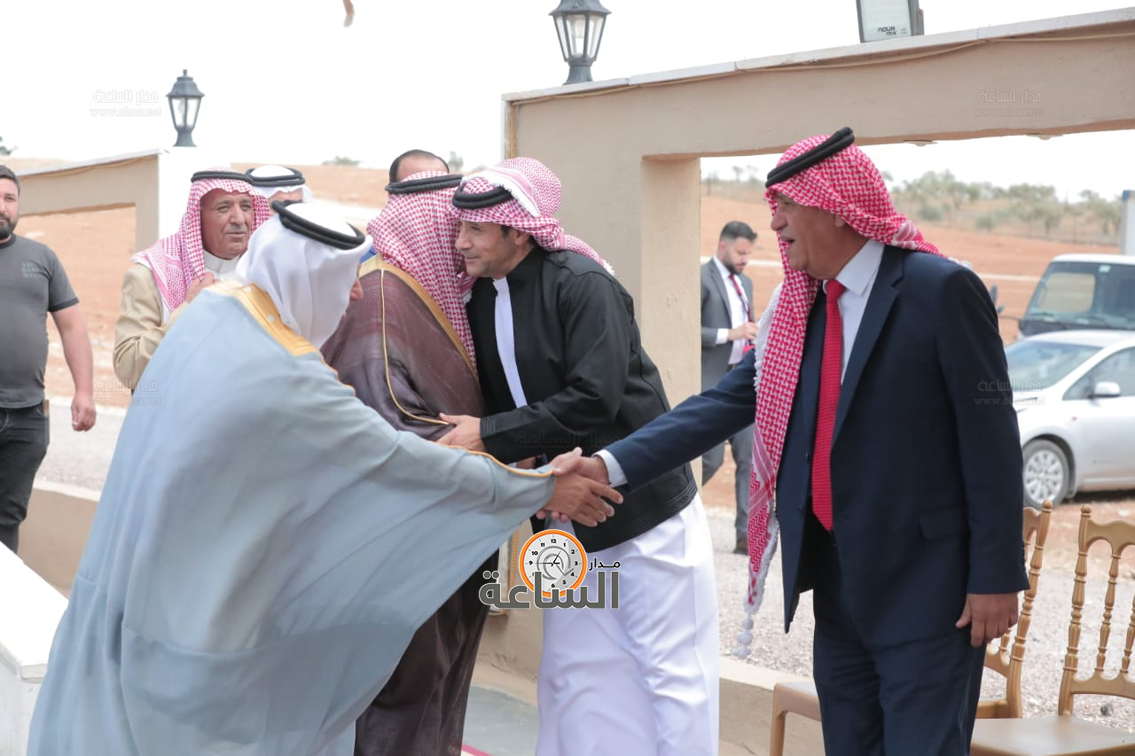 Madar Al-Saa Images 0.05809519342248015