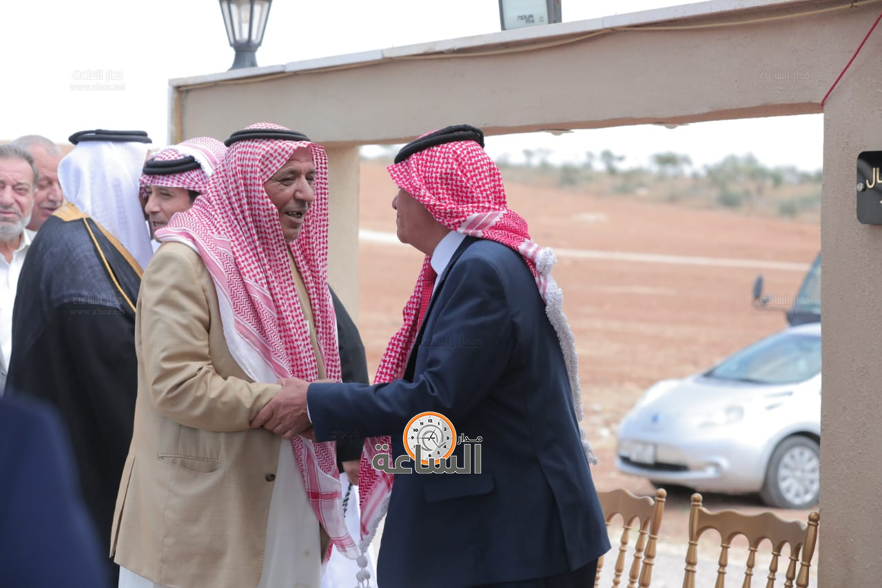 Madar Al-Saa Images 0.6115753947069492