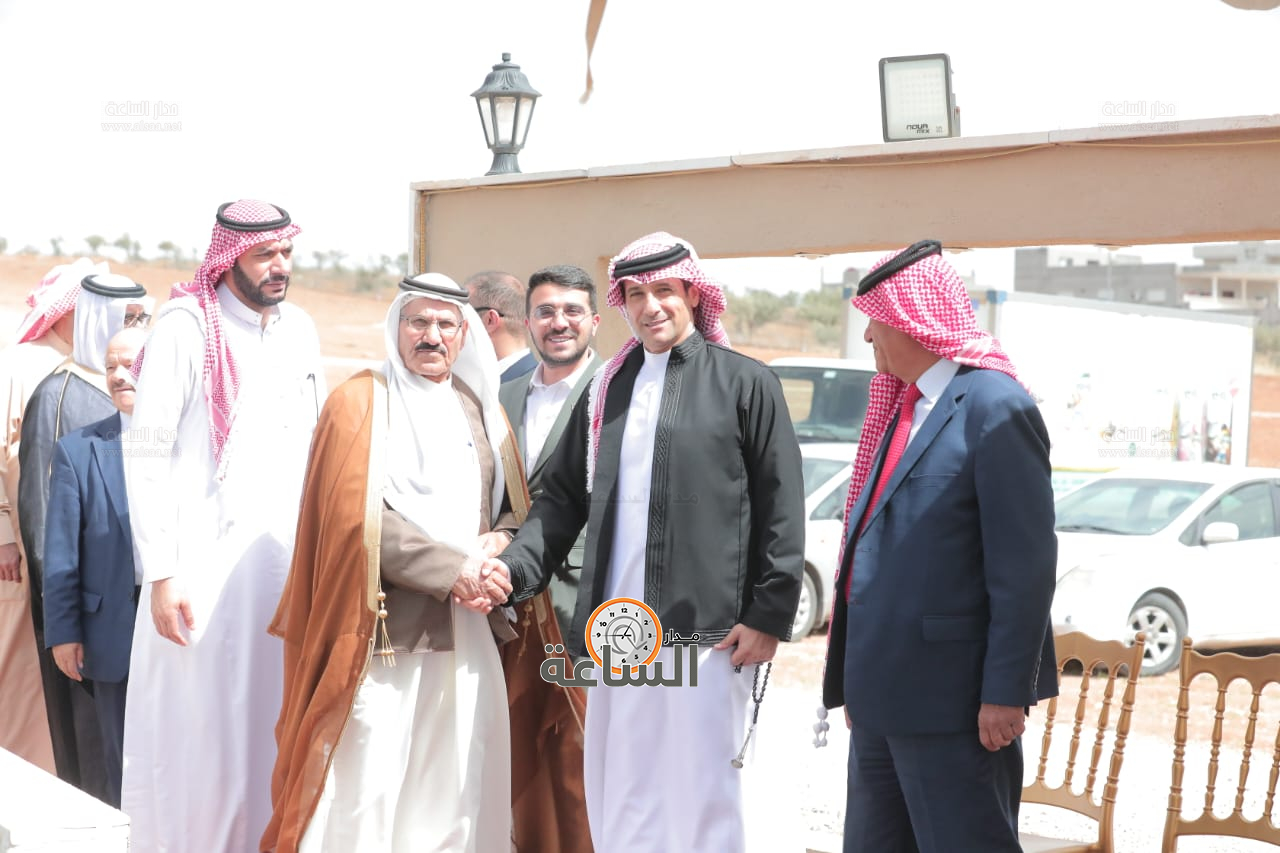 Madar Al-Saa Images 0.8212505737236626