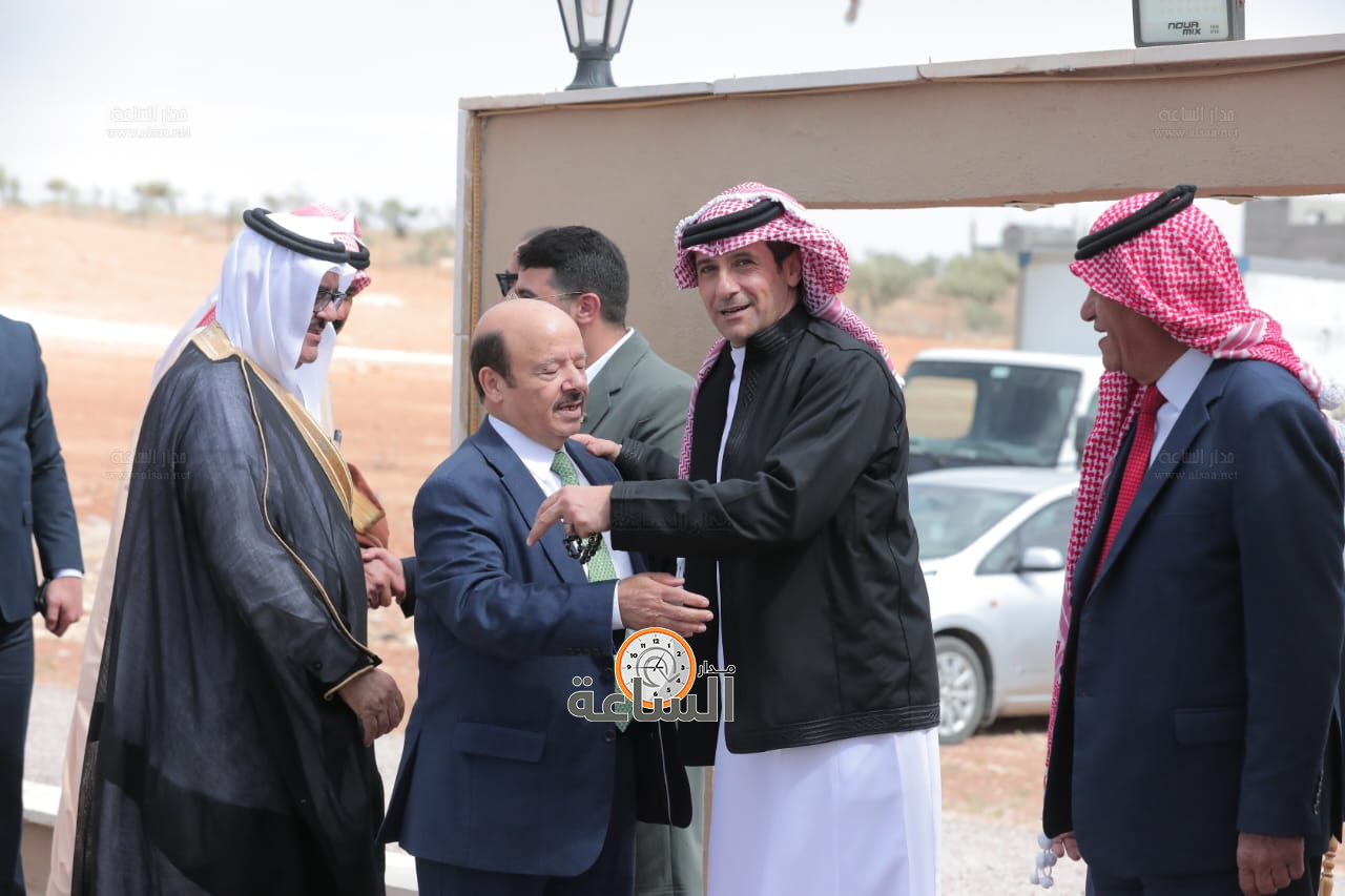 Madar Al-Saa Images 0.18490488962062424