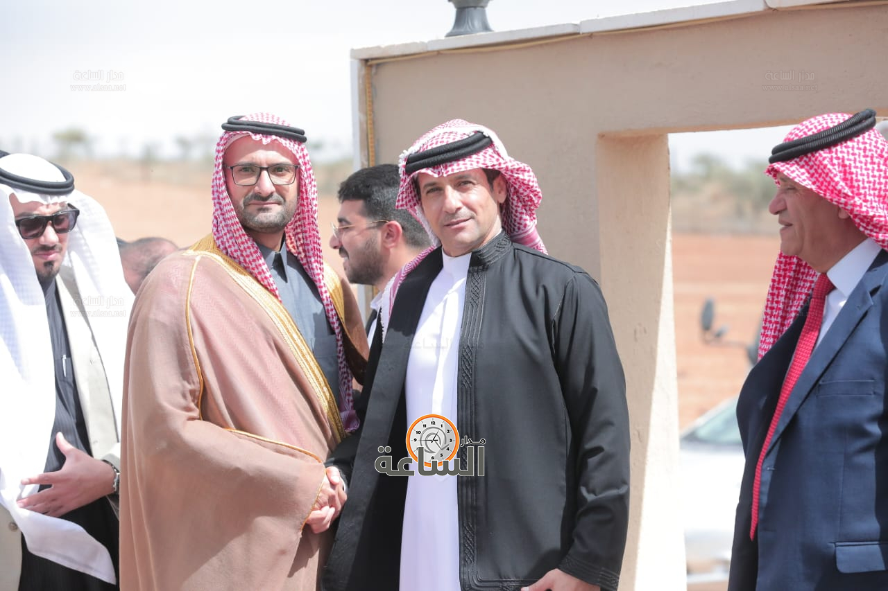 Madar Al-Saa Images 0.551468563837911