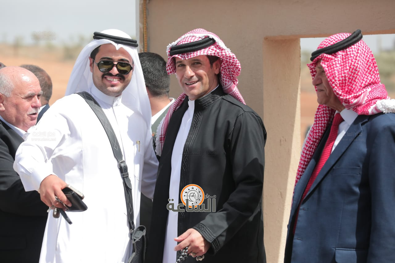 Madar Al-Saa Images 0.4374967563905936