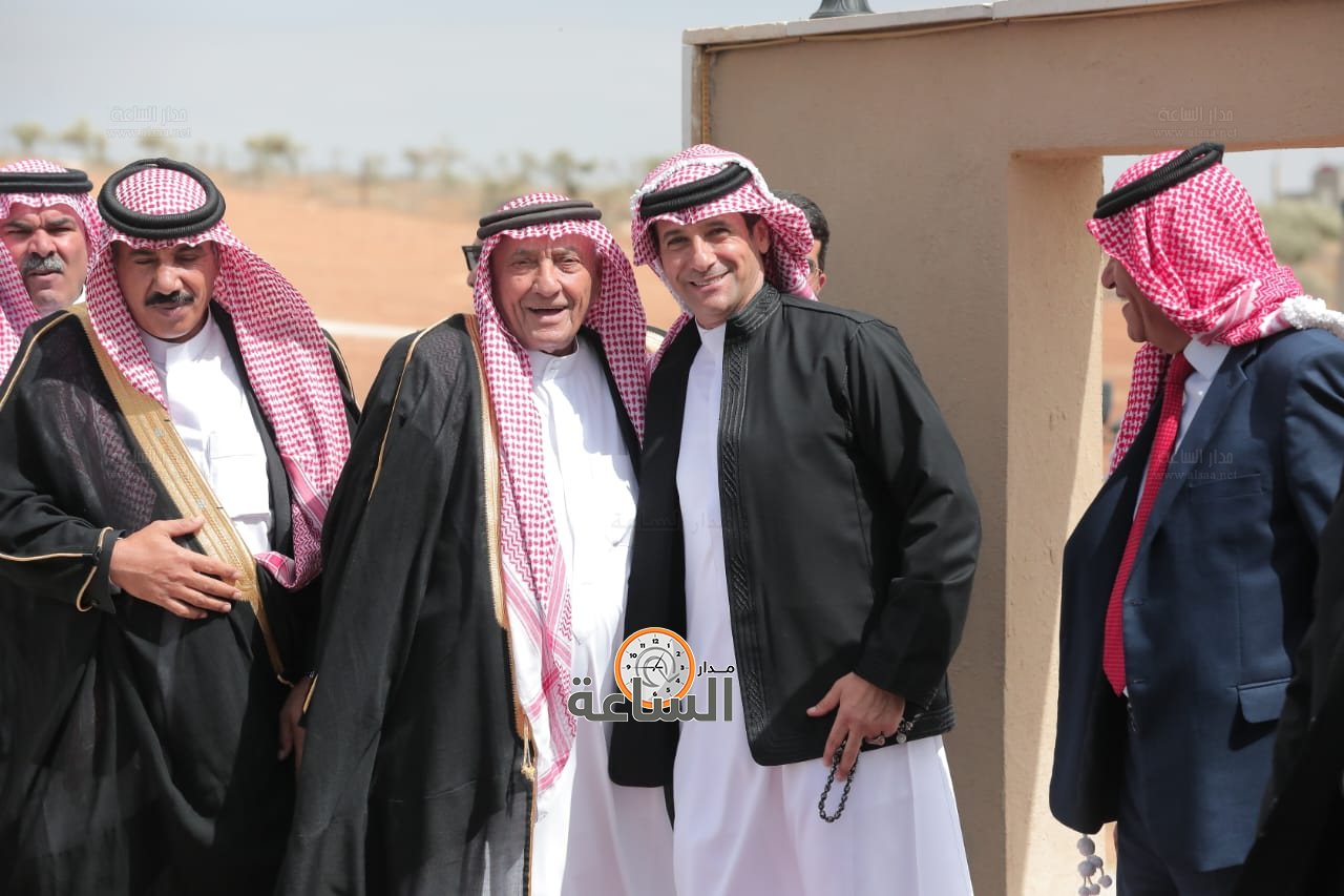 Madar Al-Saa Images 0.33144381962747427