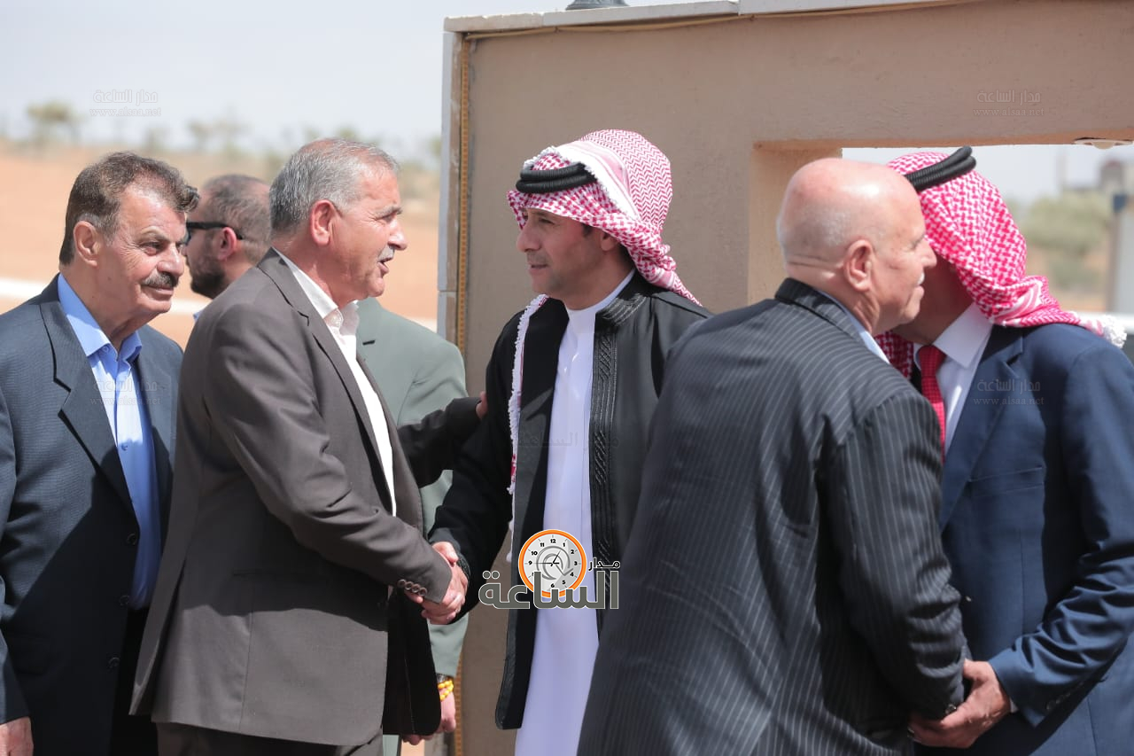 Madar Al-Saa Images 0.22411195953344587