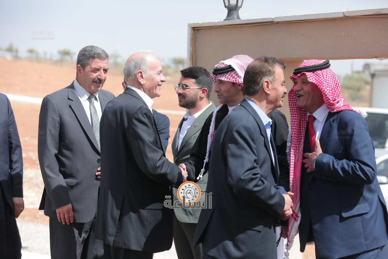 Madar Al-Saa Images 0.5741352950343193