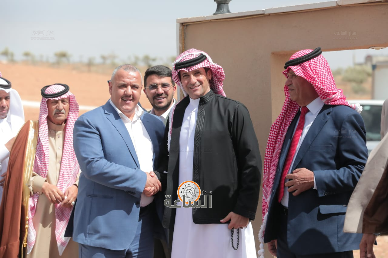 Madar Al-Saa Images 0.8196196637536658