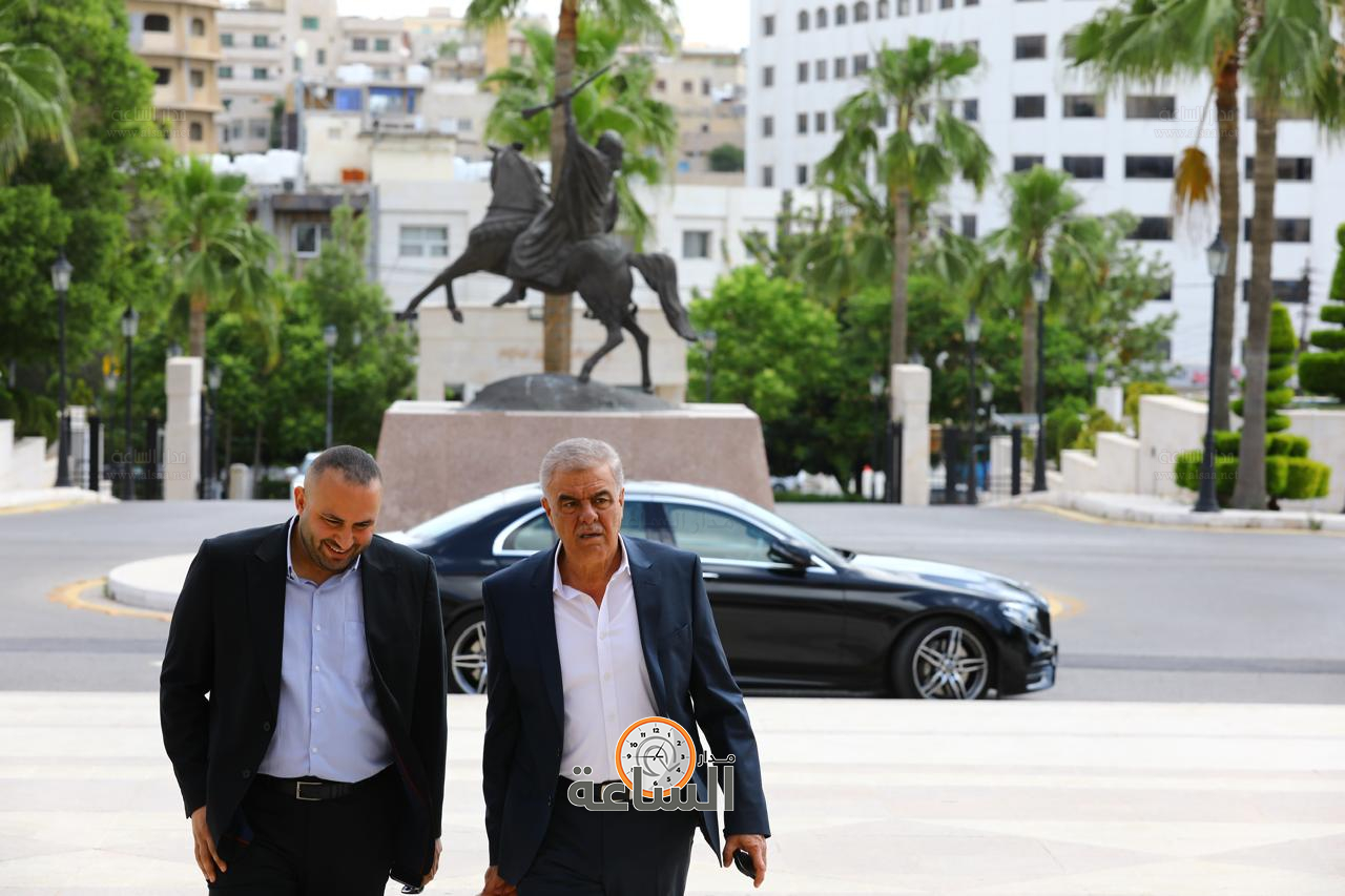 Madar Al-Saa Images 0.723667283340365