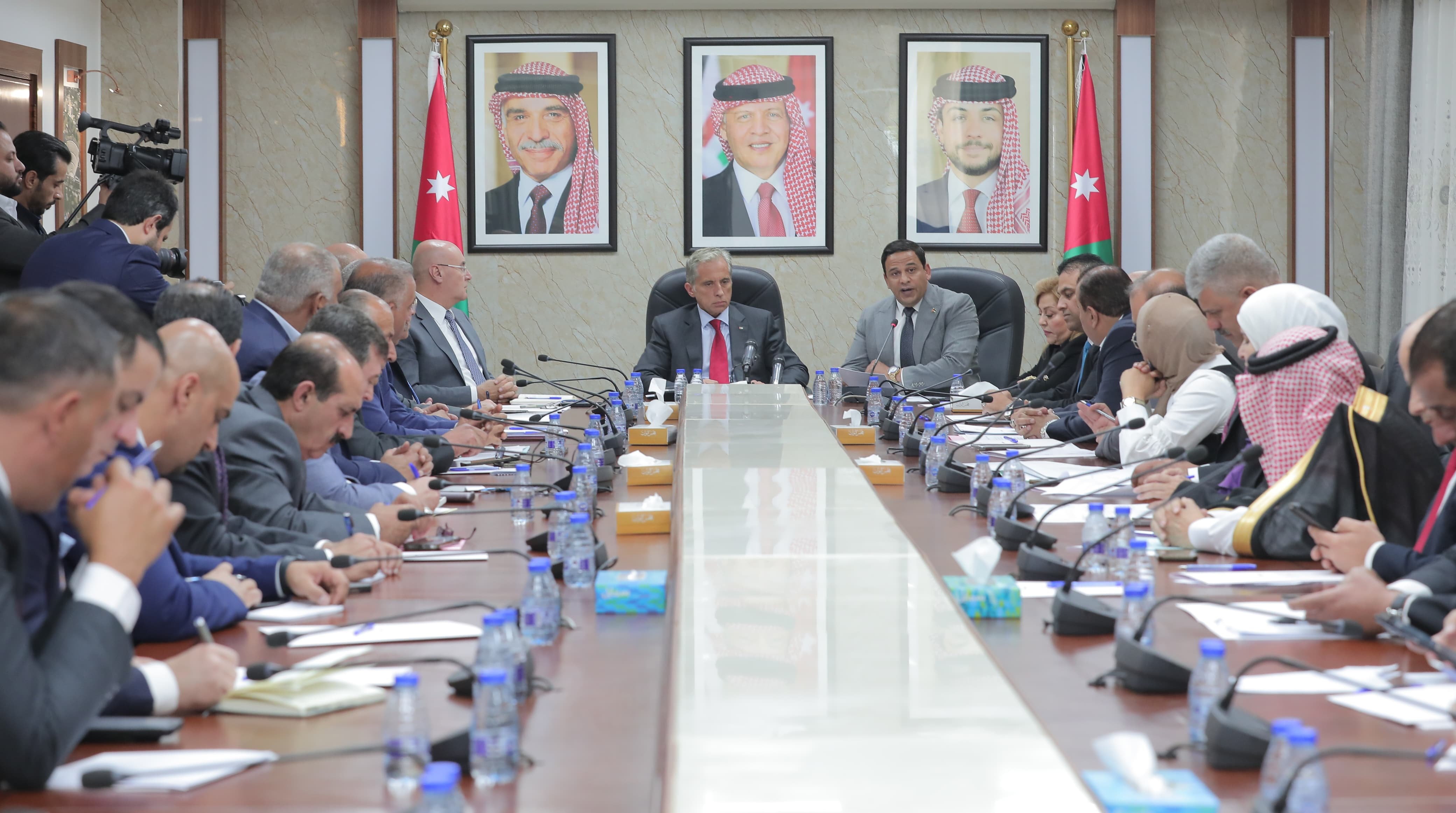 Madar Al-Saa Images 0.5953244113287397