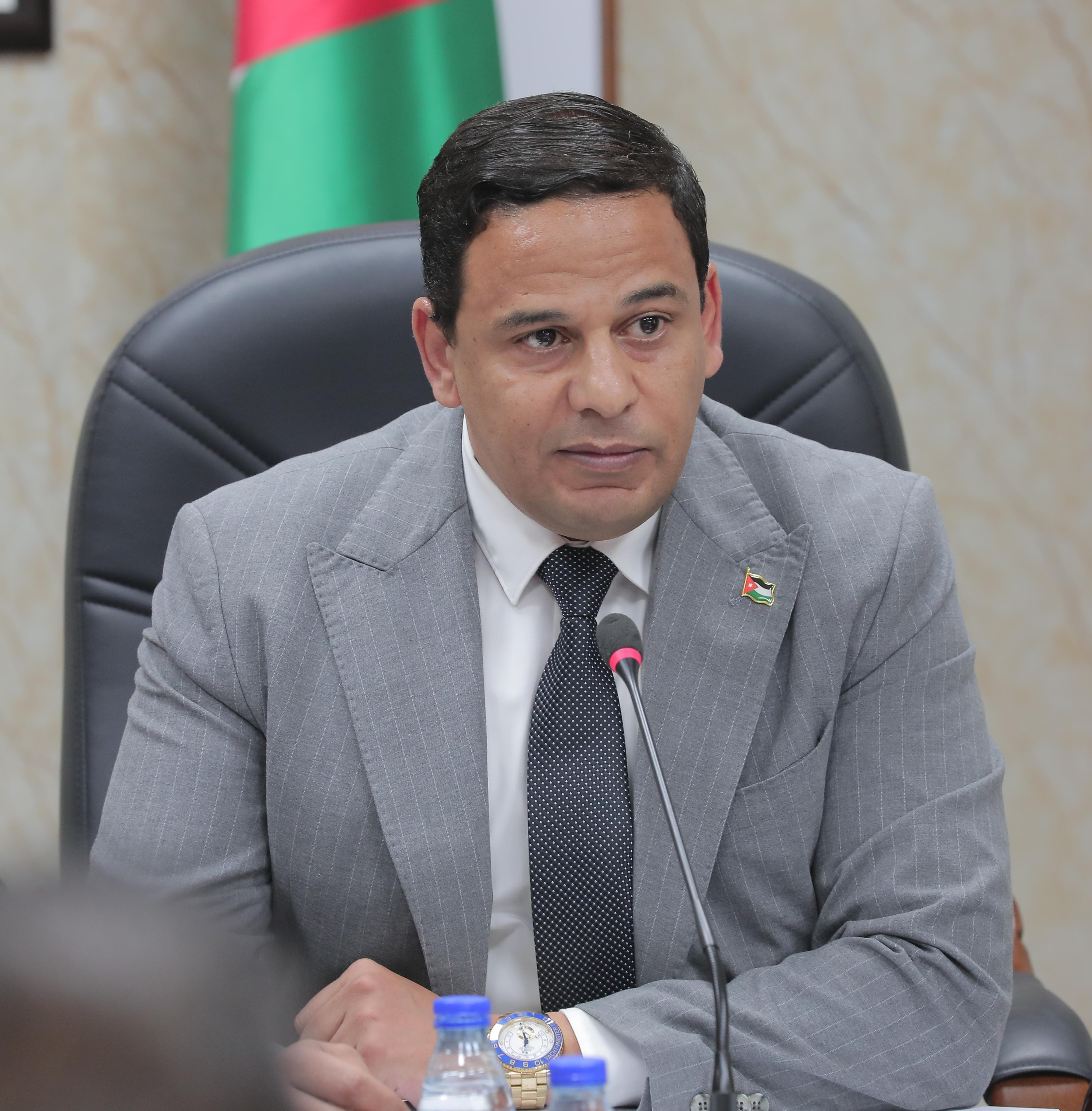 Madar Al-Saa Images 0.6166680658589788