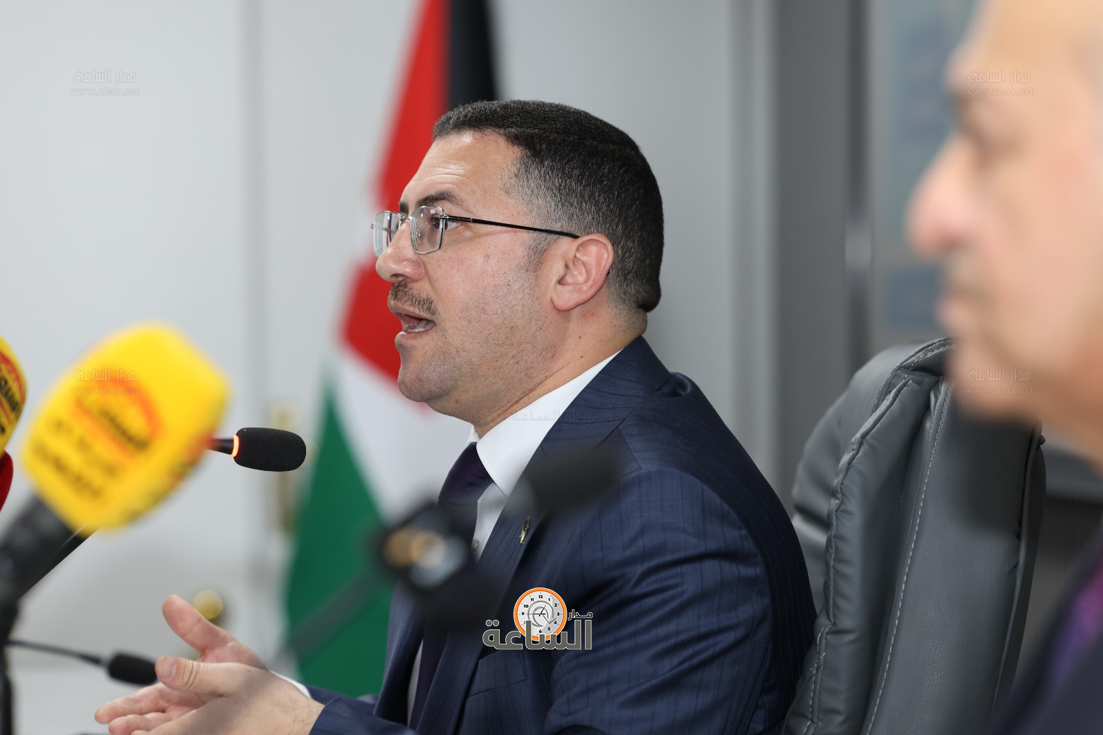 Madar Al-Saa Images 0.3606480414330244