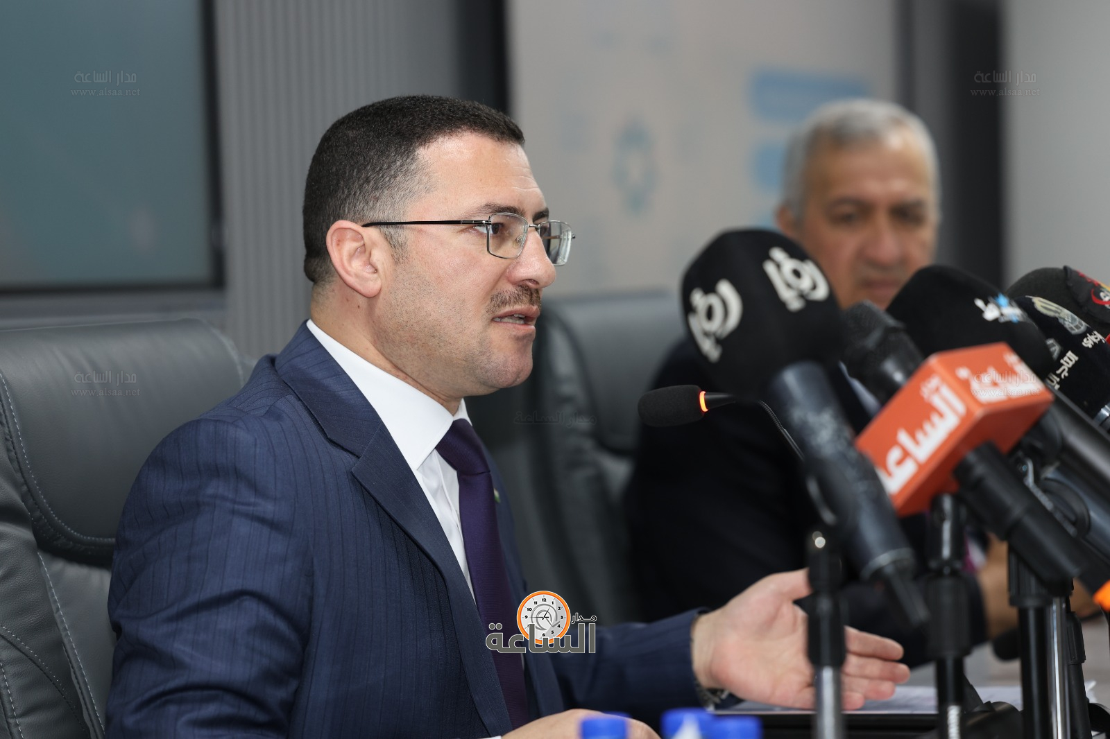 Madar Al-Saa Images 0.5156406588565918