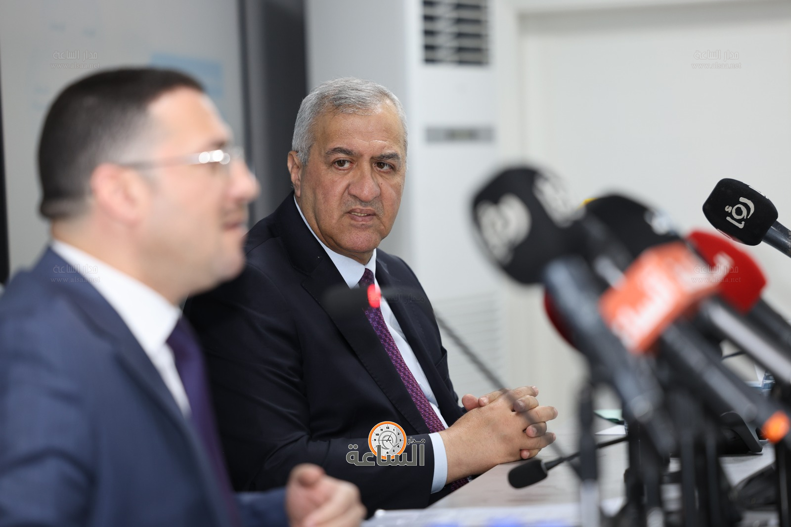 Madar Al-Saa Images 0.9671776649663998