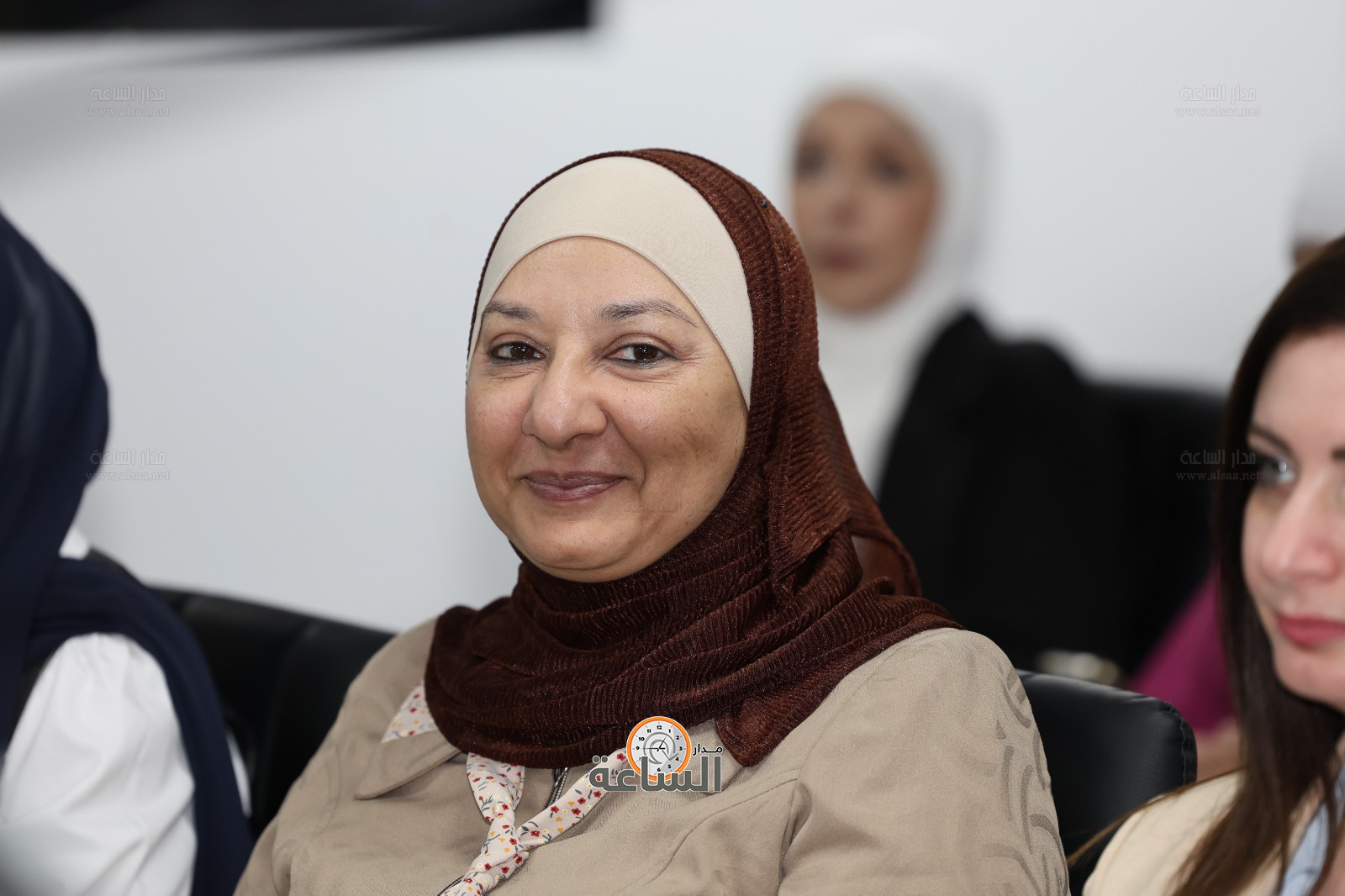 Madar Al-Saa Images 0.23430151326252013