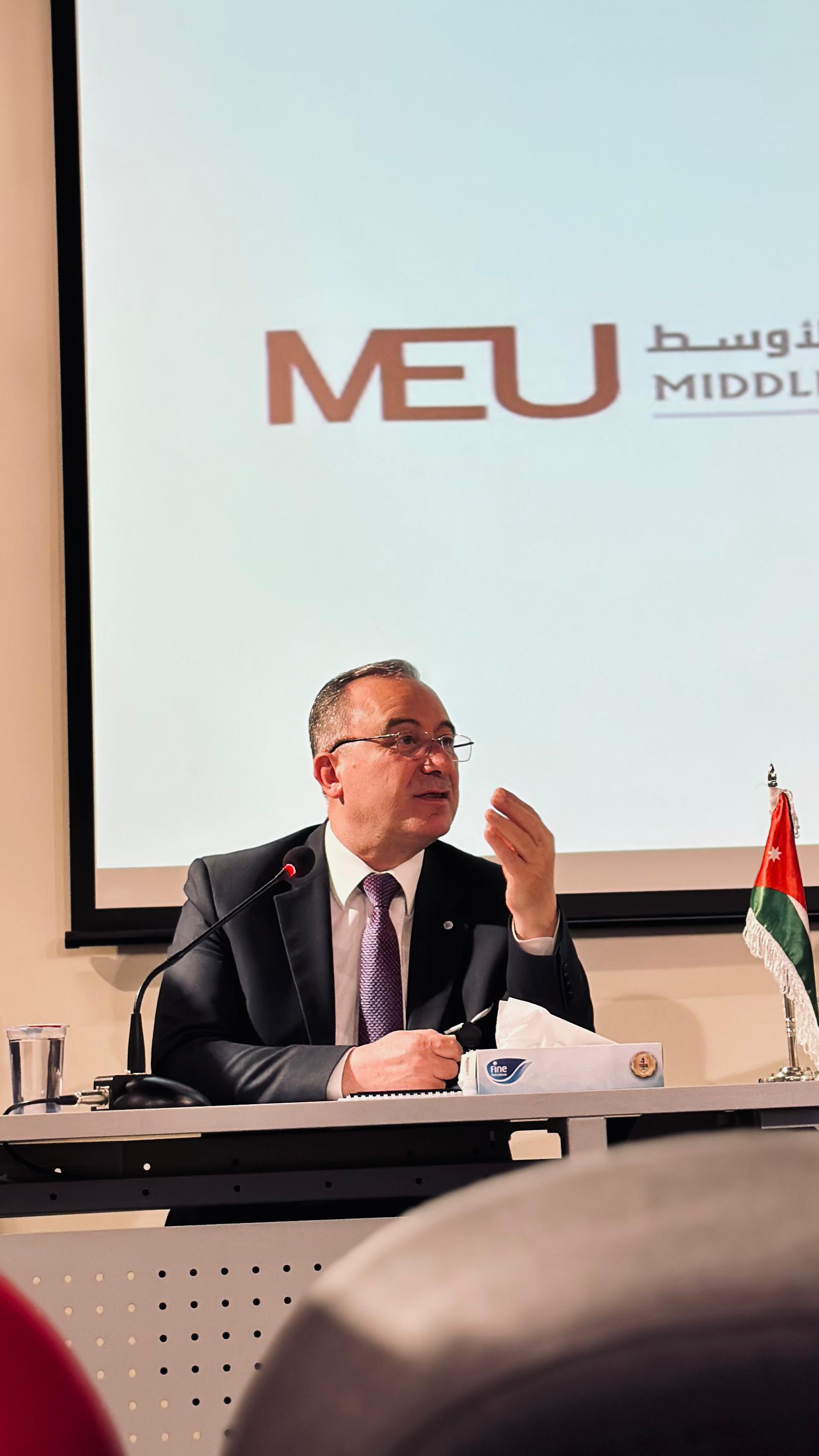 Madar Al-Saa Images 0.4477940912427981