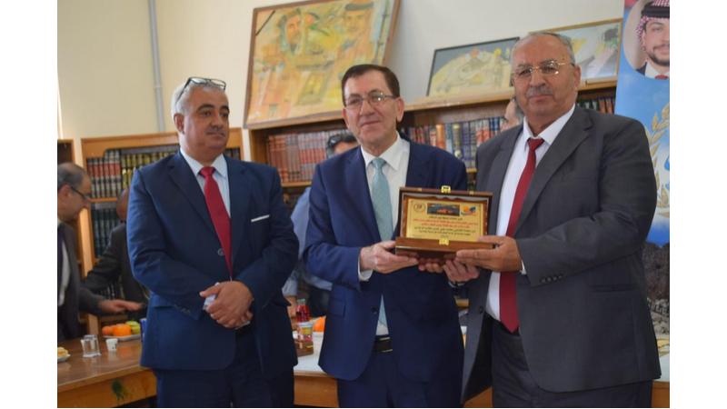 Madar Al-Saa Images 0.5781215187518677