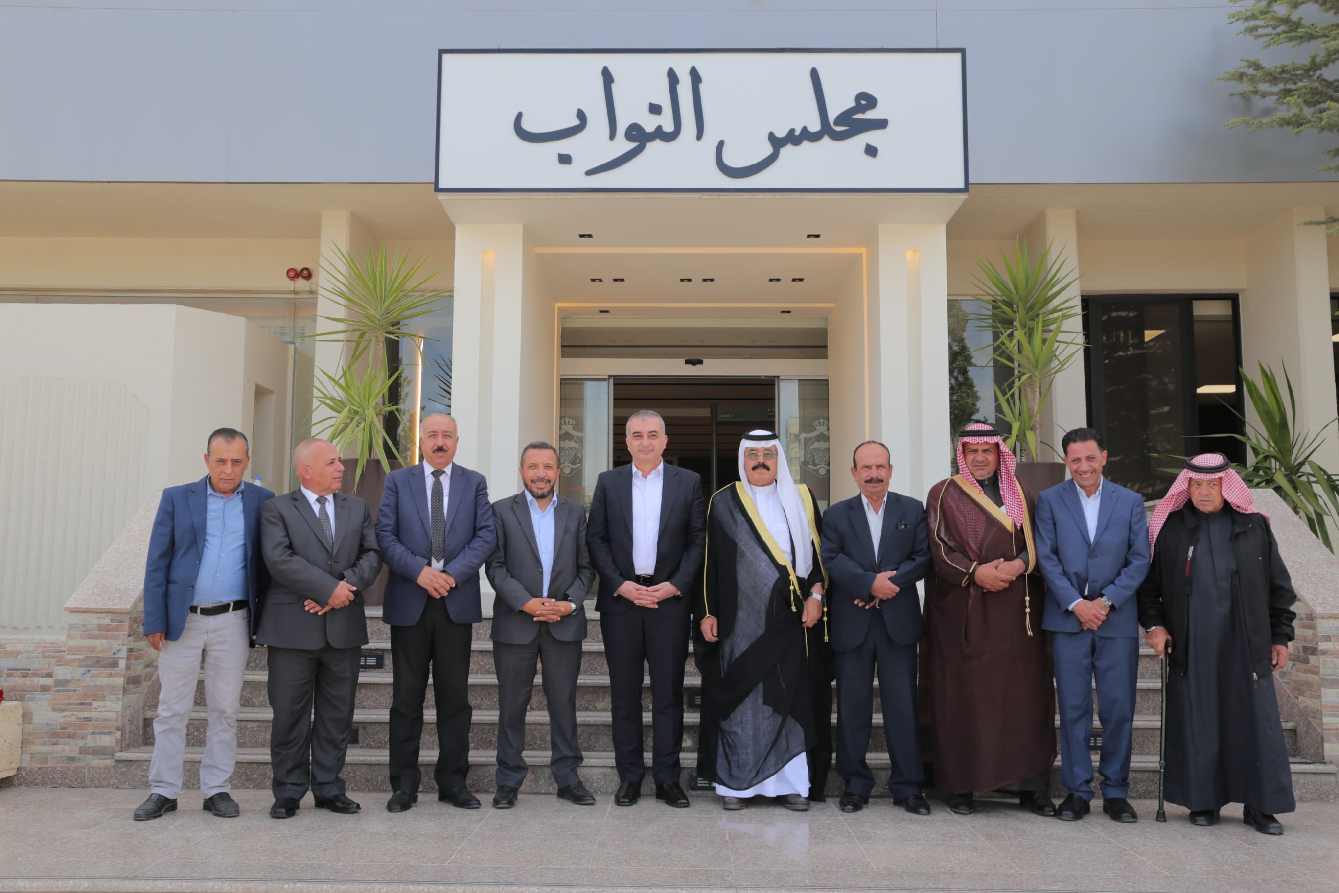 Madar Al-Saa Images 0.7716038789102629